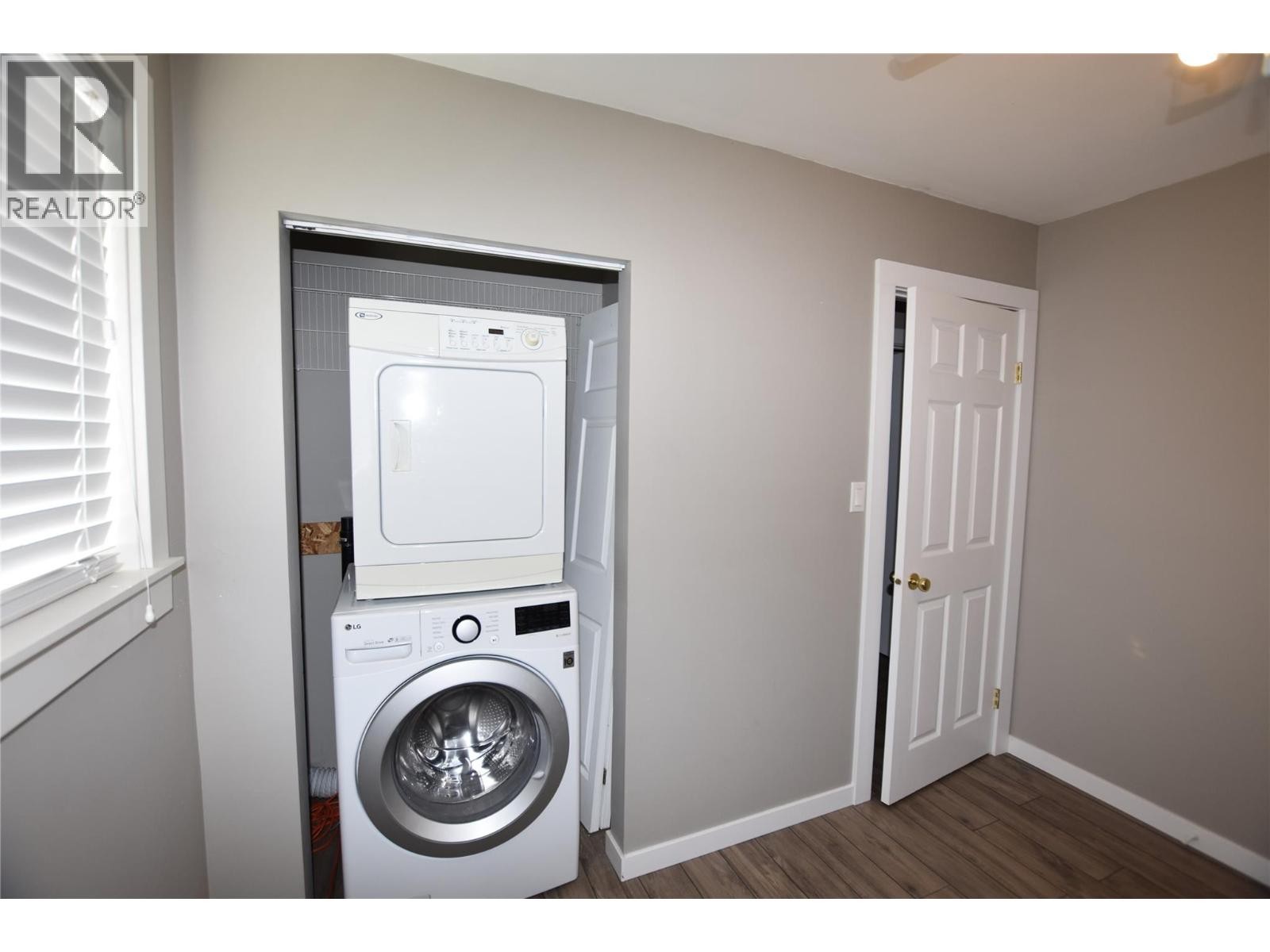 












190 Falcon Avenue

,
Vernon,




British Columbia
V1H2A1

