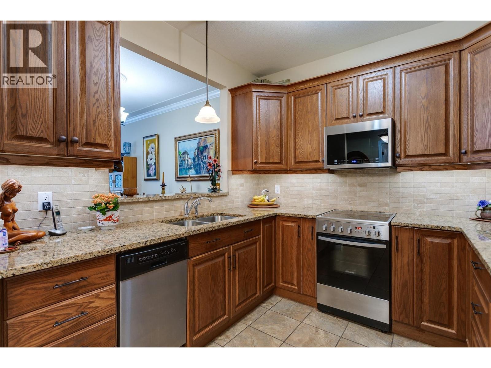 












877 KLO Road Unit# 125

,
Kelowna,




British Columbia
V1Y9R1

