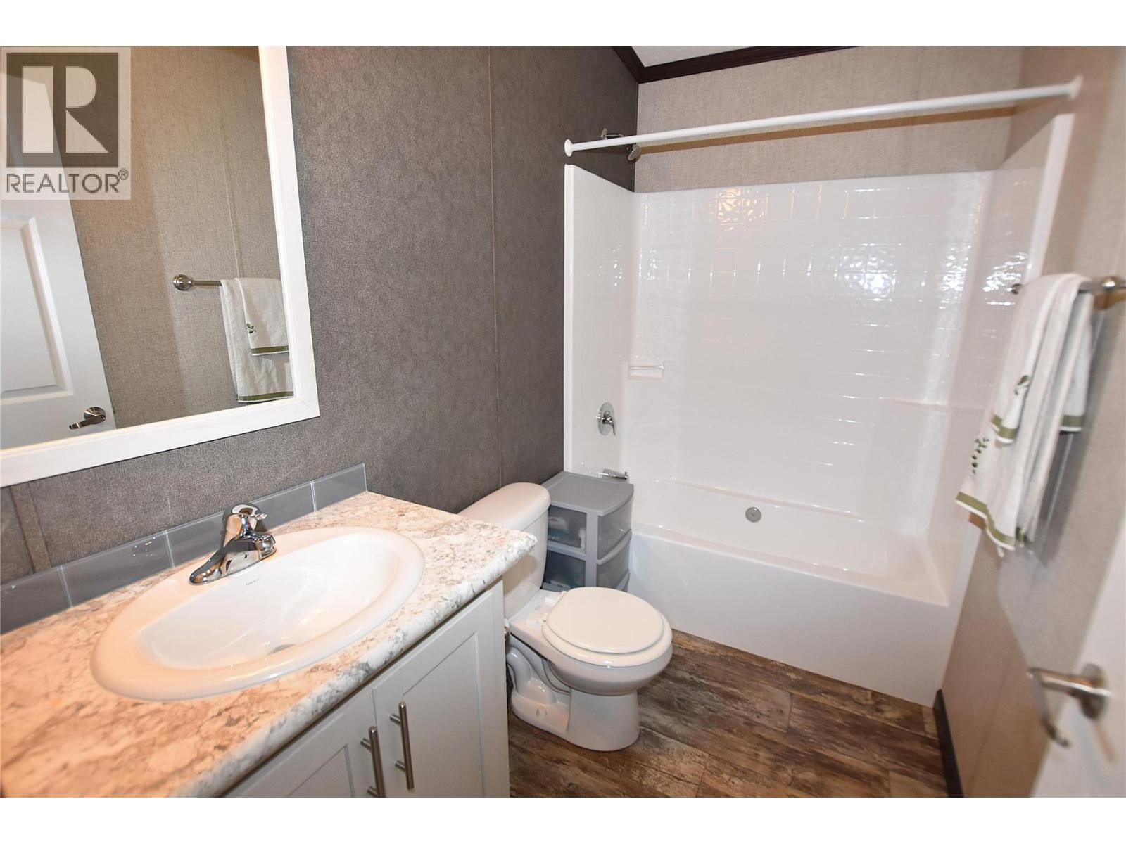 












61 Antoine Road Unit# 8

,
Vernon,




British Columbia
V1H2A3

