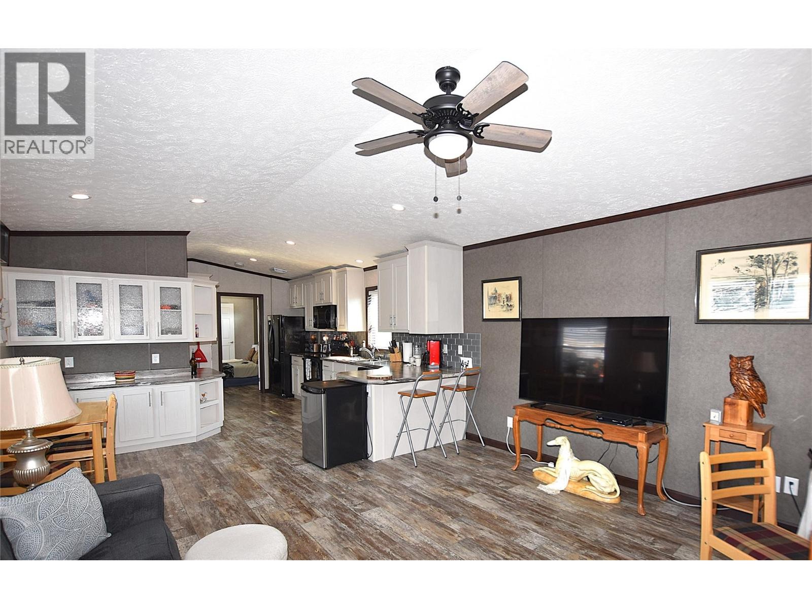 












61 Antoine Road Unit# 8

,
Vernon,




British Columbia
V1H2A3

