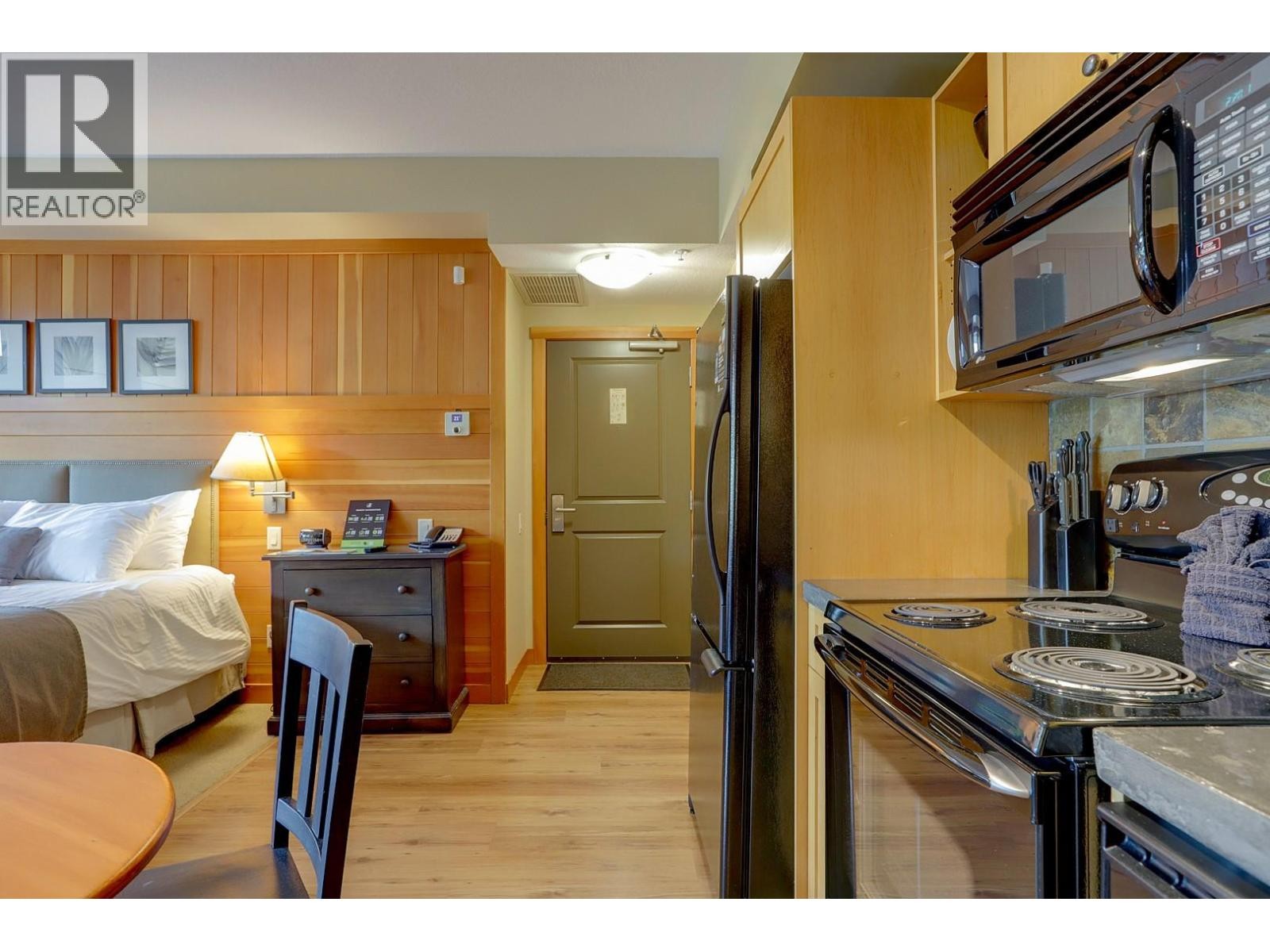 












101 Village Centre Court Unit# 231

,
Vernon,




British Columbia
V1H1Y8

