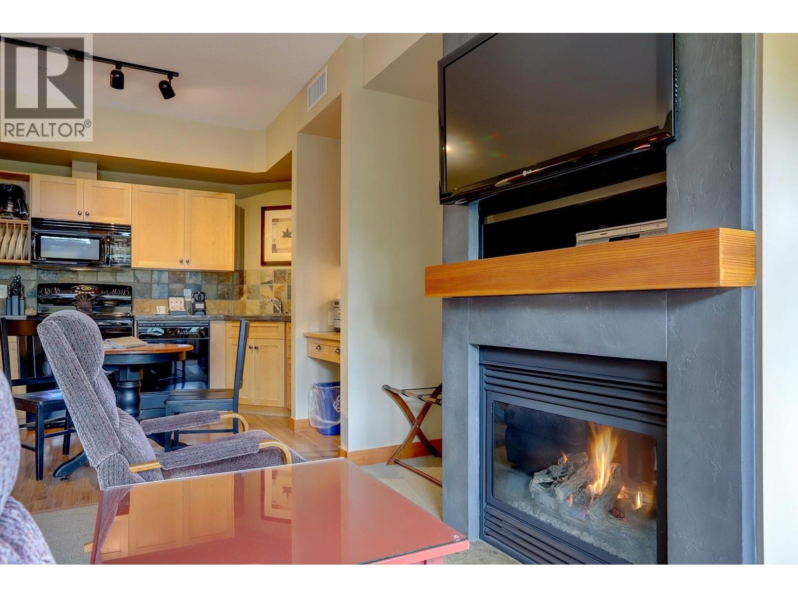 












101 Village Centre Court Unit# 231

,
Vernon,




British Columbia
V1H1Y8

