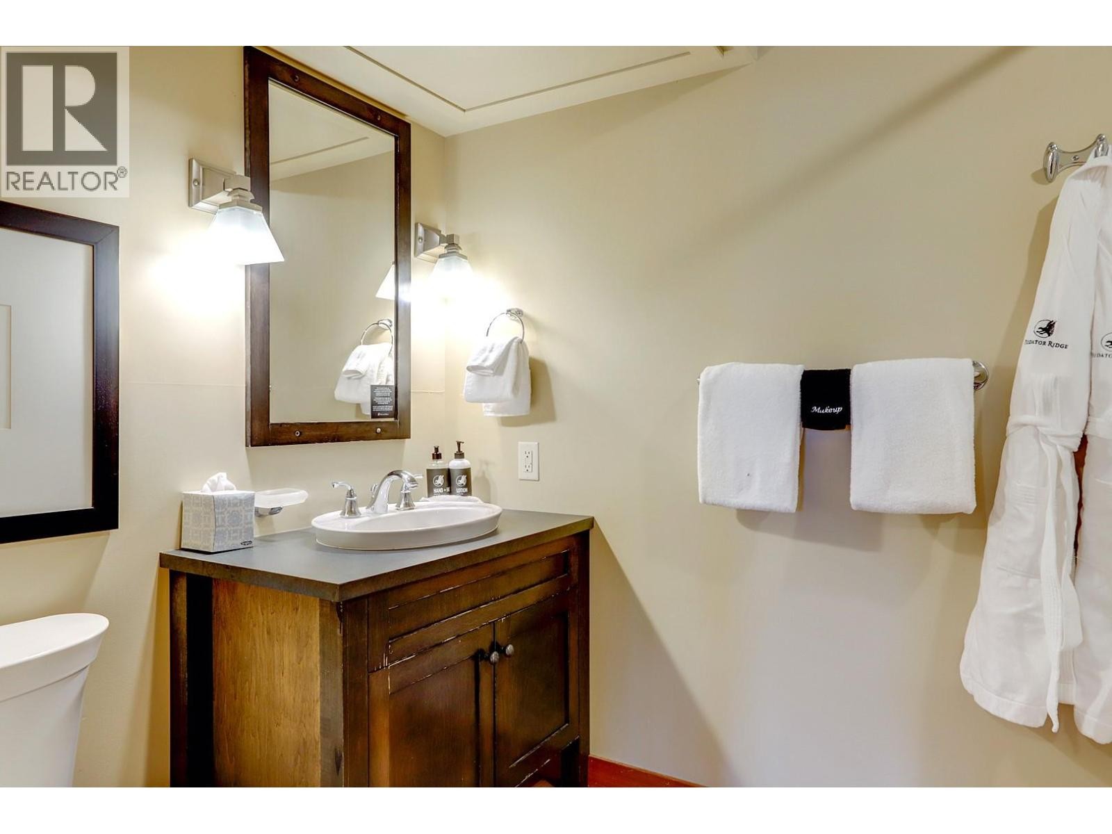 












101 Village Centre Court Unit# 231

,
Vernon,




British Columbia
V1H1Y8


