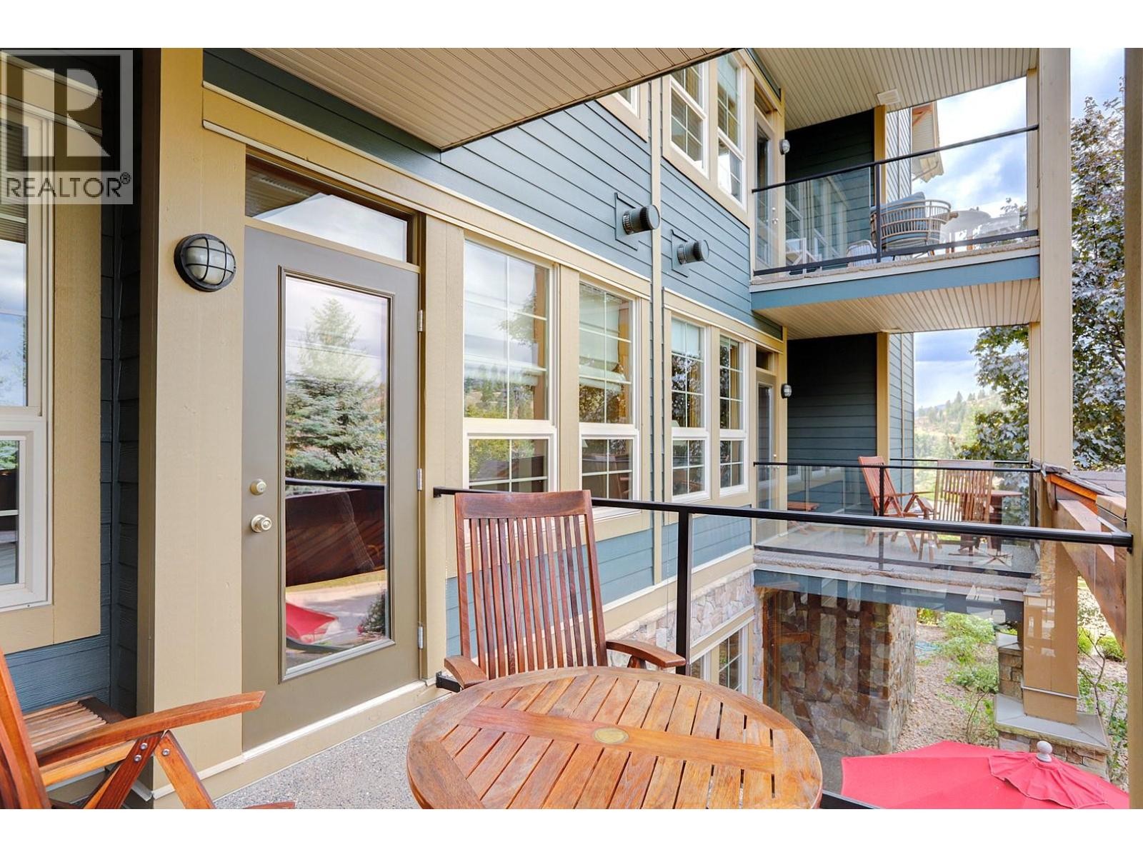 












101 Village Centre Court Unit# 231

,
Vernon,




British Columbia
V1H1Y8

