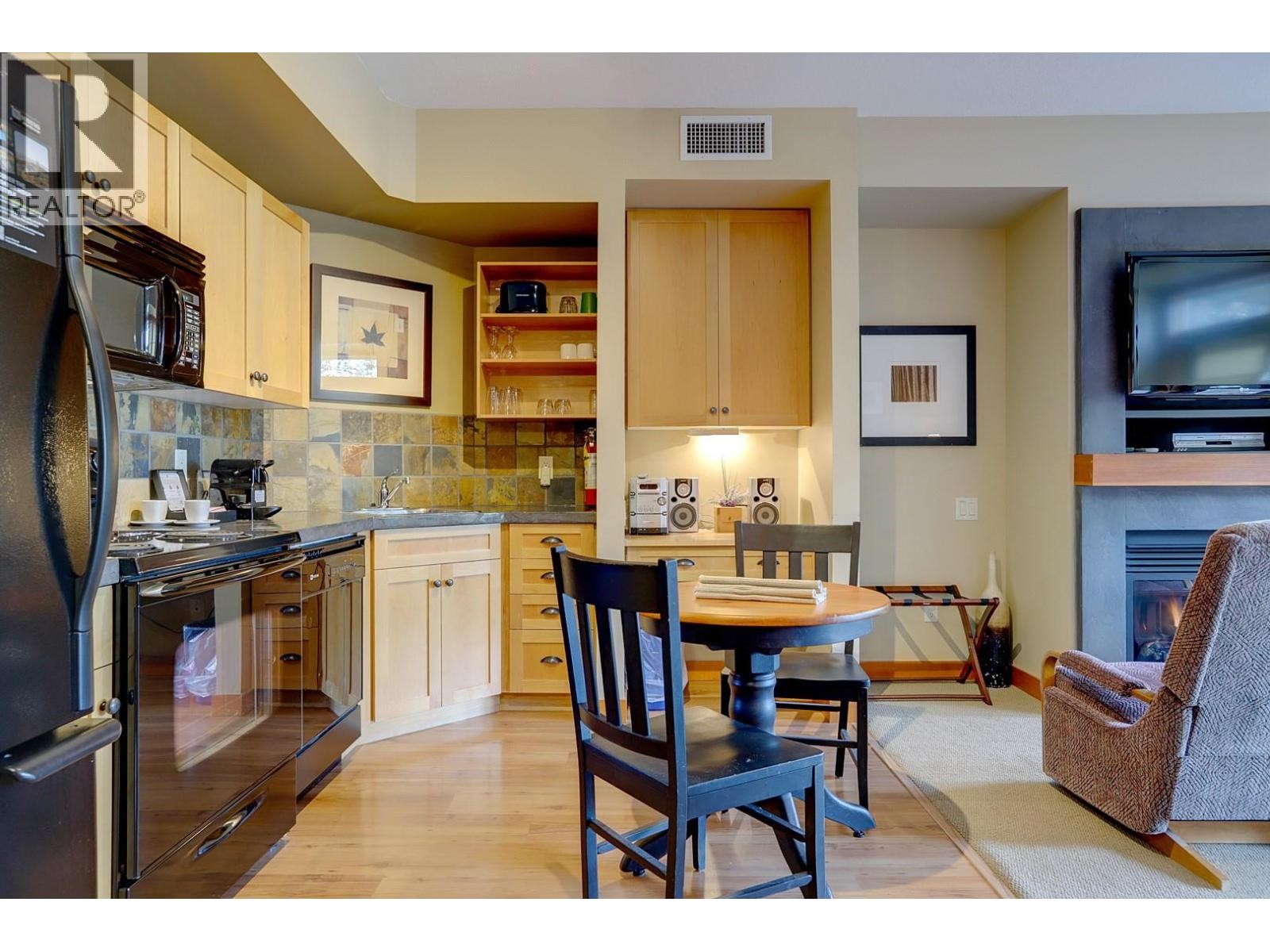 












101 Village Centre Court Unit# 231

,
Vernon,




British Columbia
V1H1Y8

