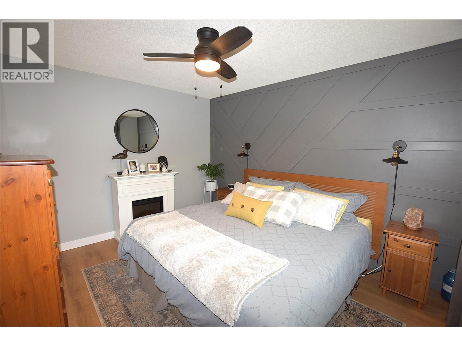 












2105 14 Street

,
Vernon,




British Columbia
V1T3T8

