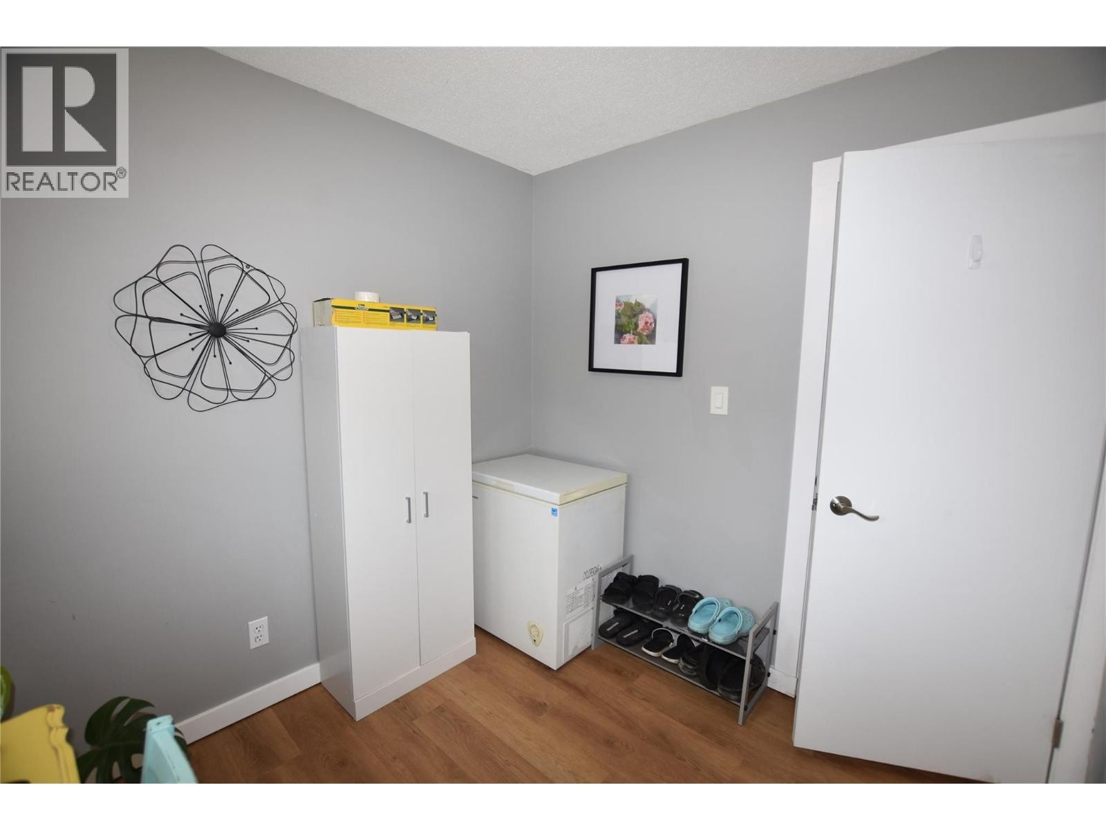 












2105 14 Street

,
Vernon,




British Columbia
V1T3T8

