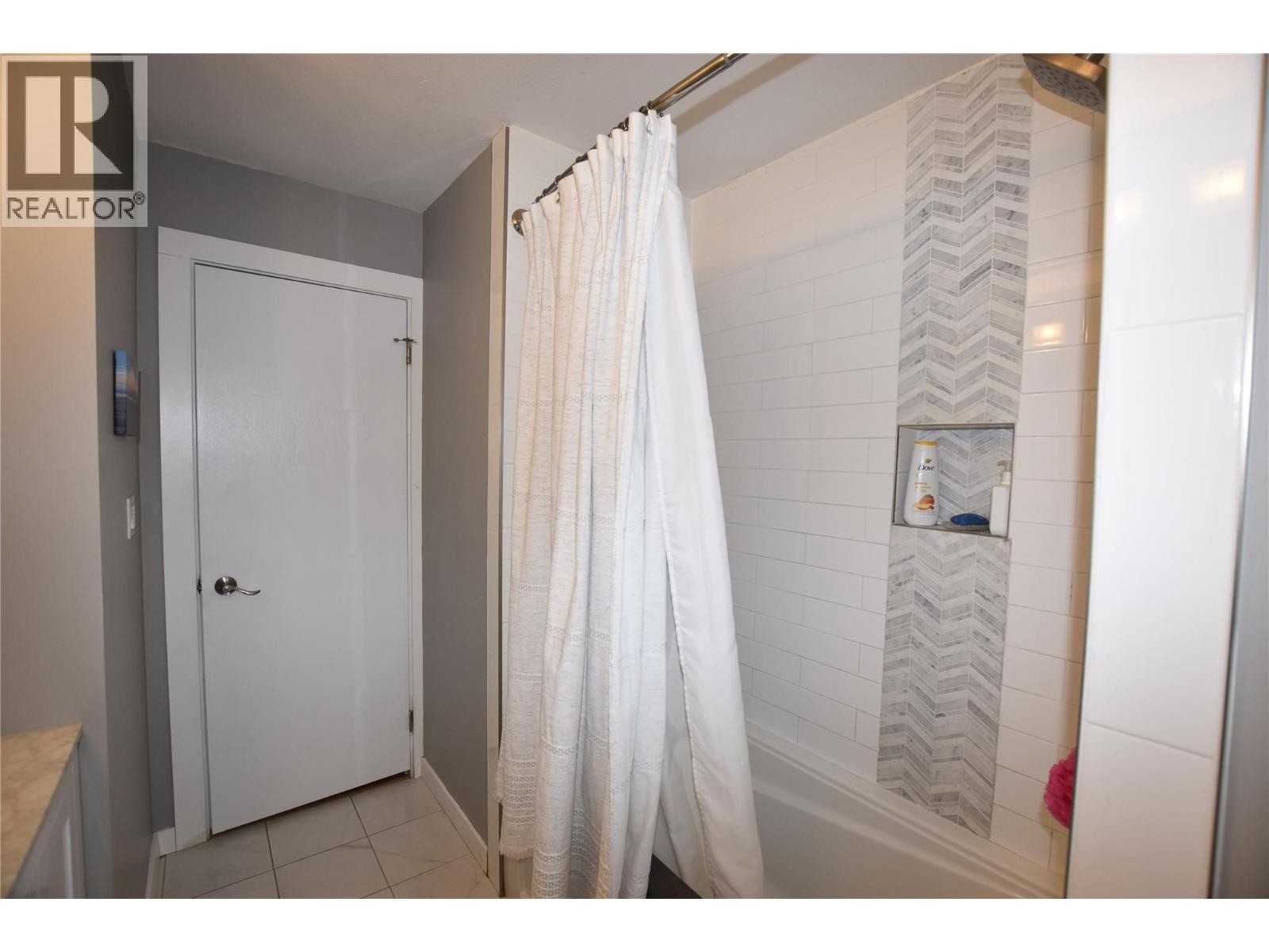 












2105 14 Street

,
Vernon,




British Columbia
V1T3T8

