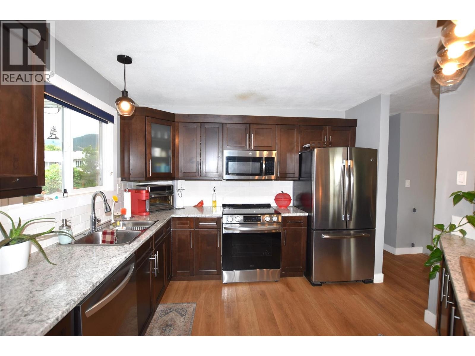 












2105 14 Street

,
Vernon,




British Columbia
V1T3T8

