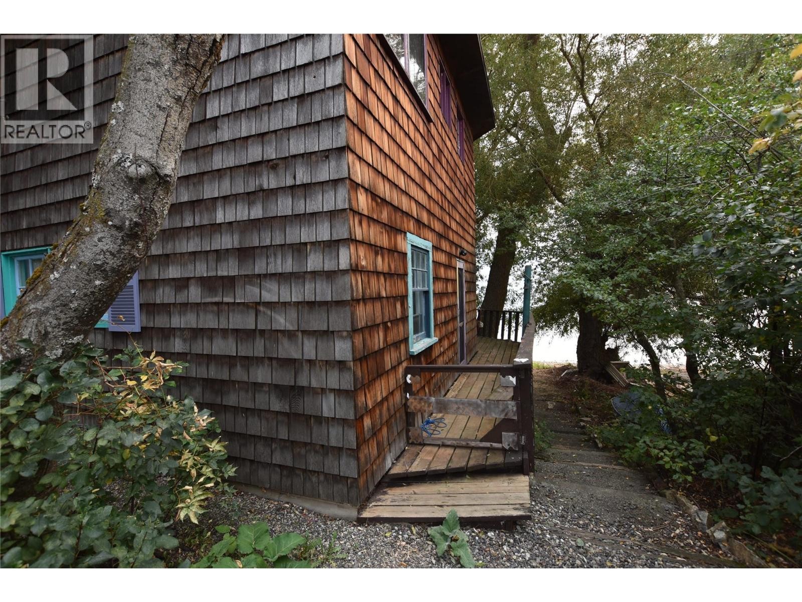 












4 Mary Anne's Road

,
Vernon,




British Columbia
V1H2C8

