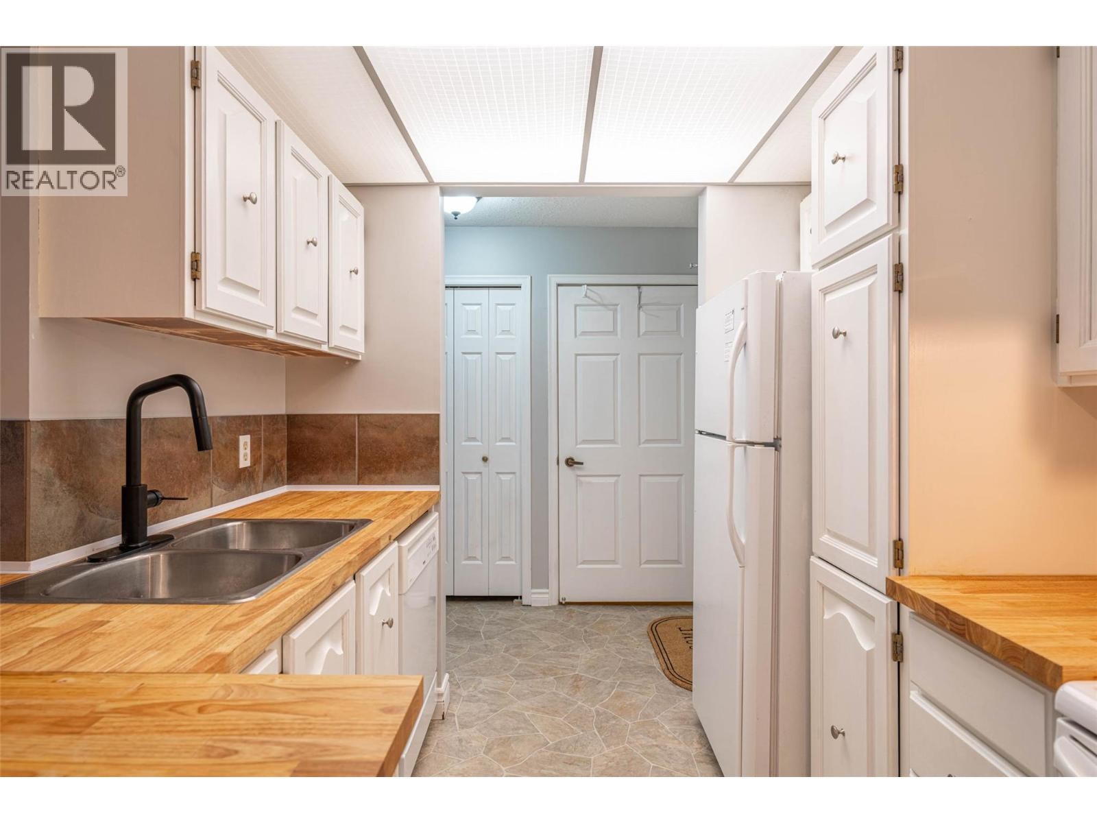 












1801 32 Street Unit# 203

,
Vernon,




British Columbia
V1T5K4

