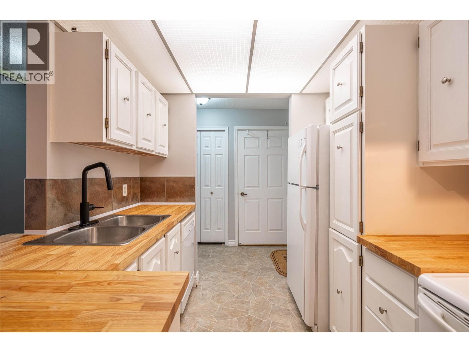 












1801 32 Street Unit# 203

,
Vernon,




British Columbia
V1T5K4

