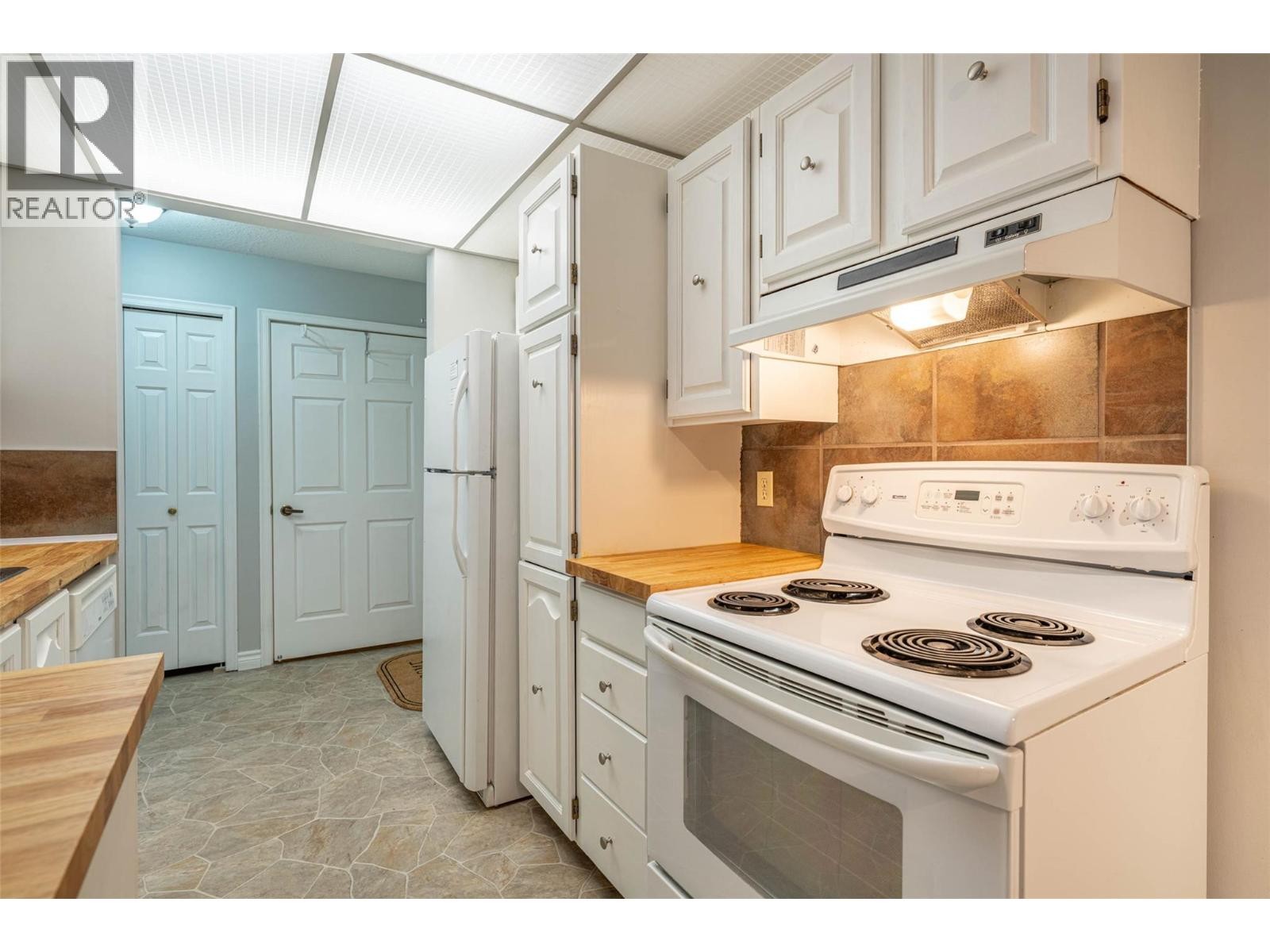 












1801 32 Street Unit# 203

,
Vernon,




British Columbia
V1T5K4

