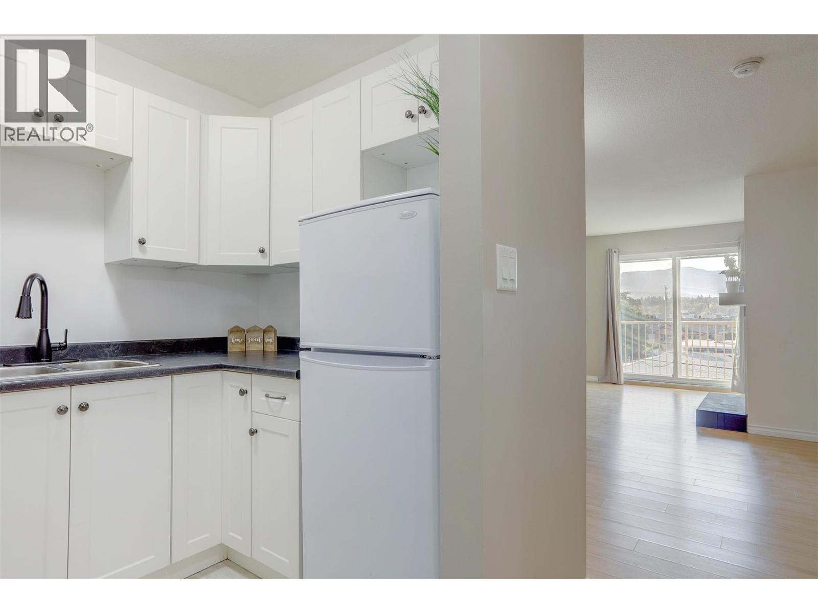 












3304 35 Avenue Unit# 415

,
Vernon,




British Columbia
V1T8M6

