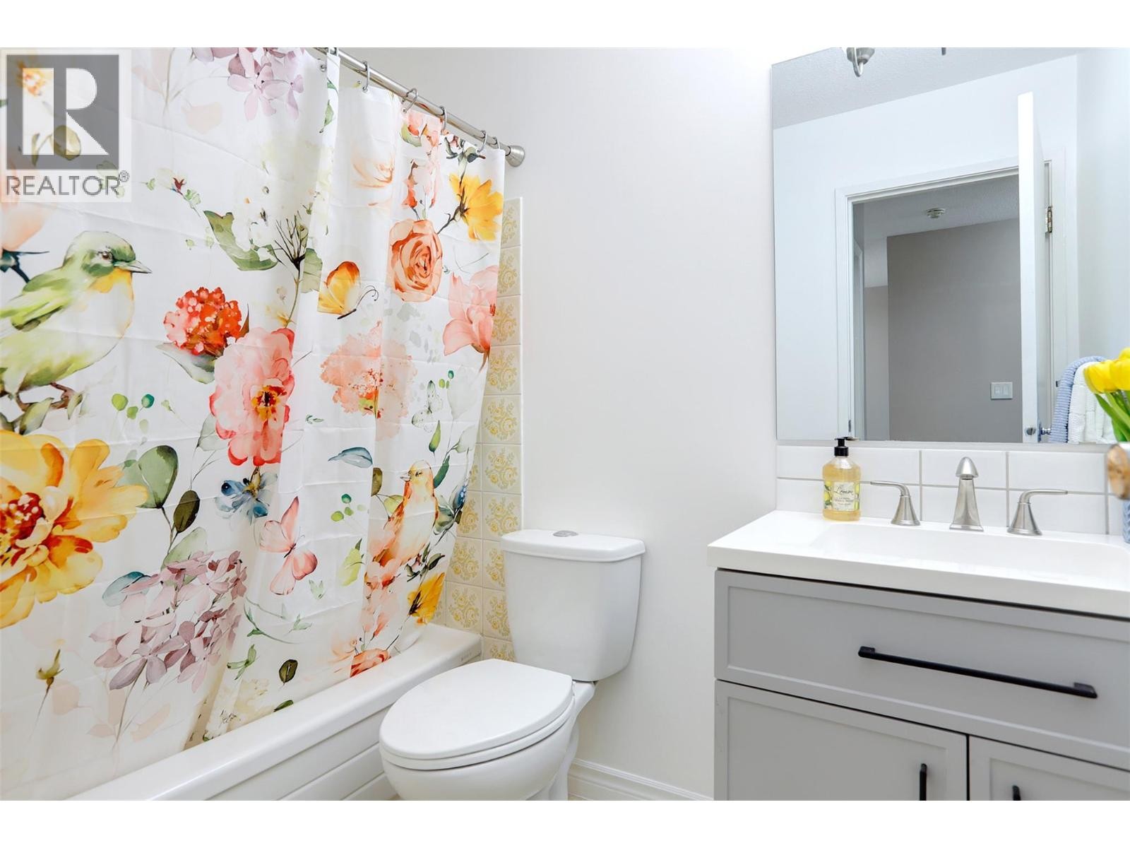 












3304 35 Avenue Unit# 415

,
Vernon,




British Columbia
V1T8M6

