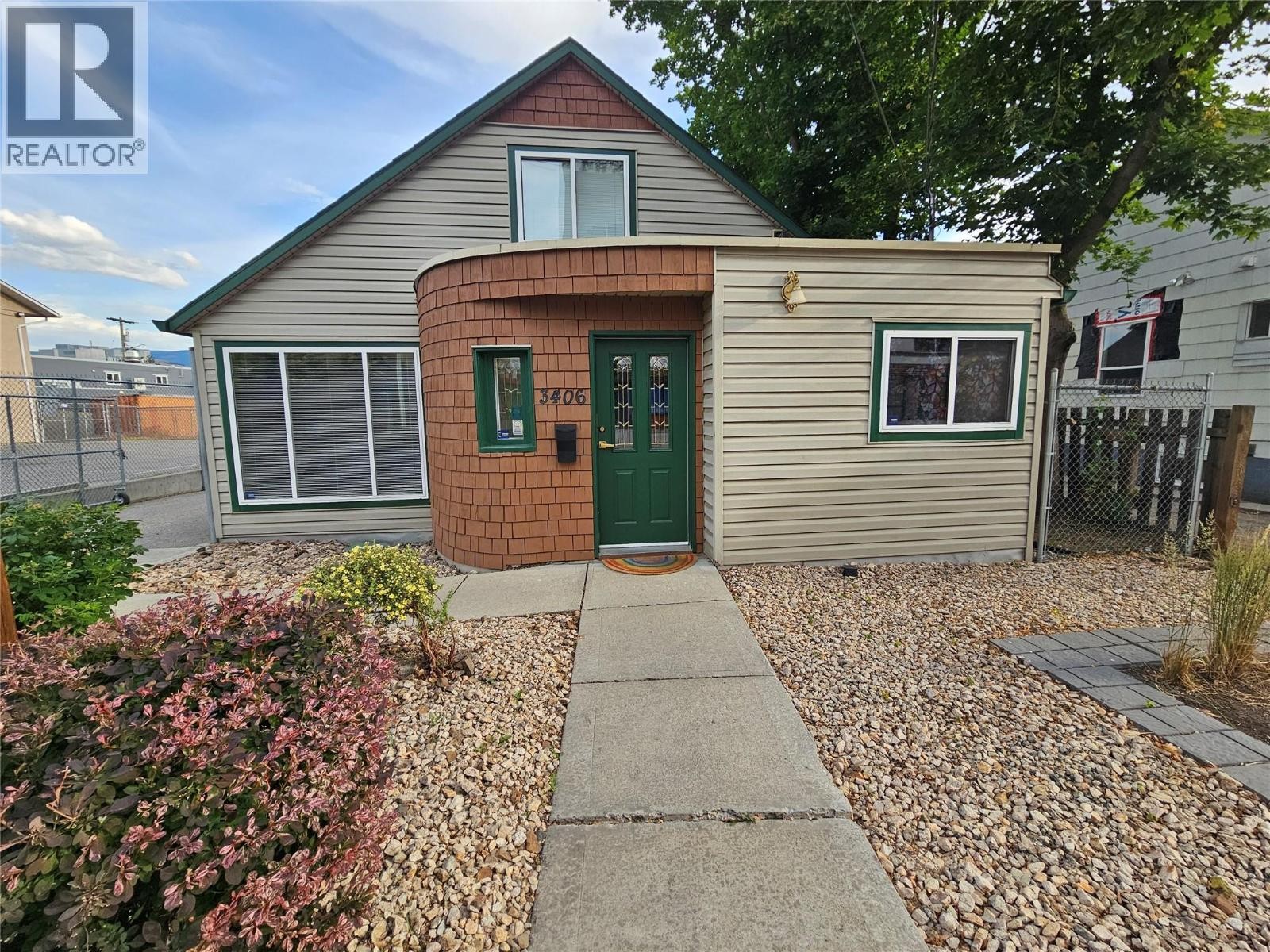 












3406 28 Avenue

,
Vernon,




British Columbia
V1T1W9

