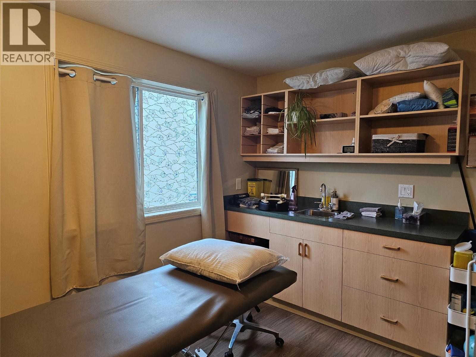 












3406 28 Avenue

,
Vernon,




British Columbia
V1T1W9

