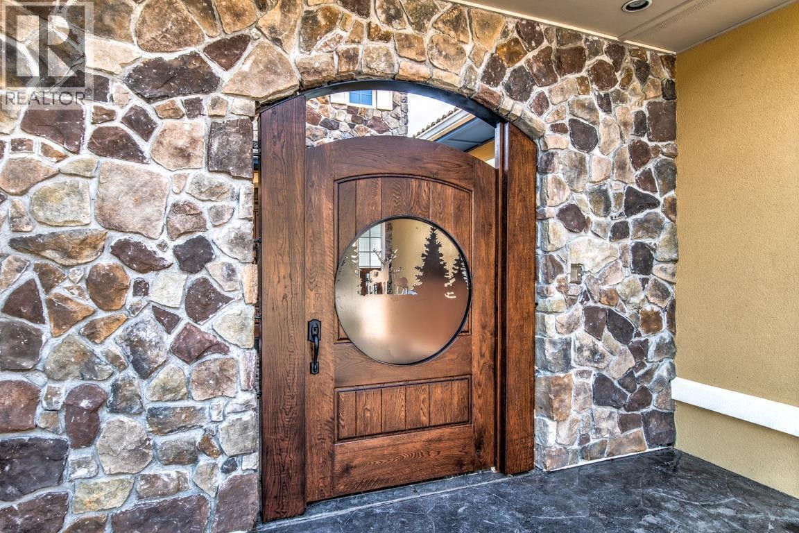 












304 Cordon Place

,
Vernon,




British Columbia
V1A1Z9

