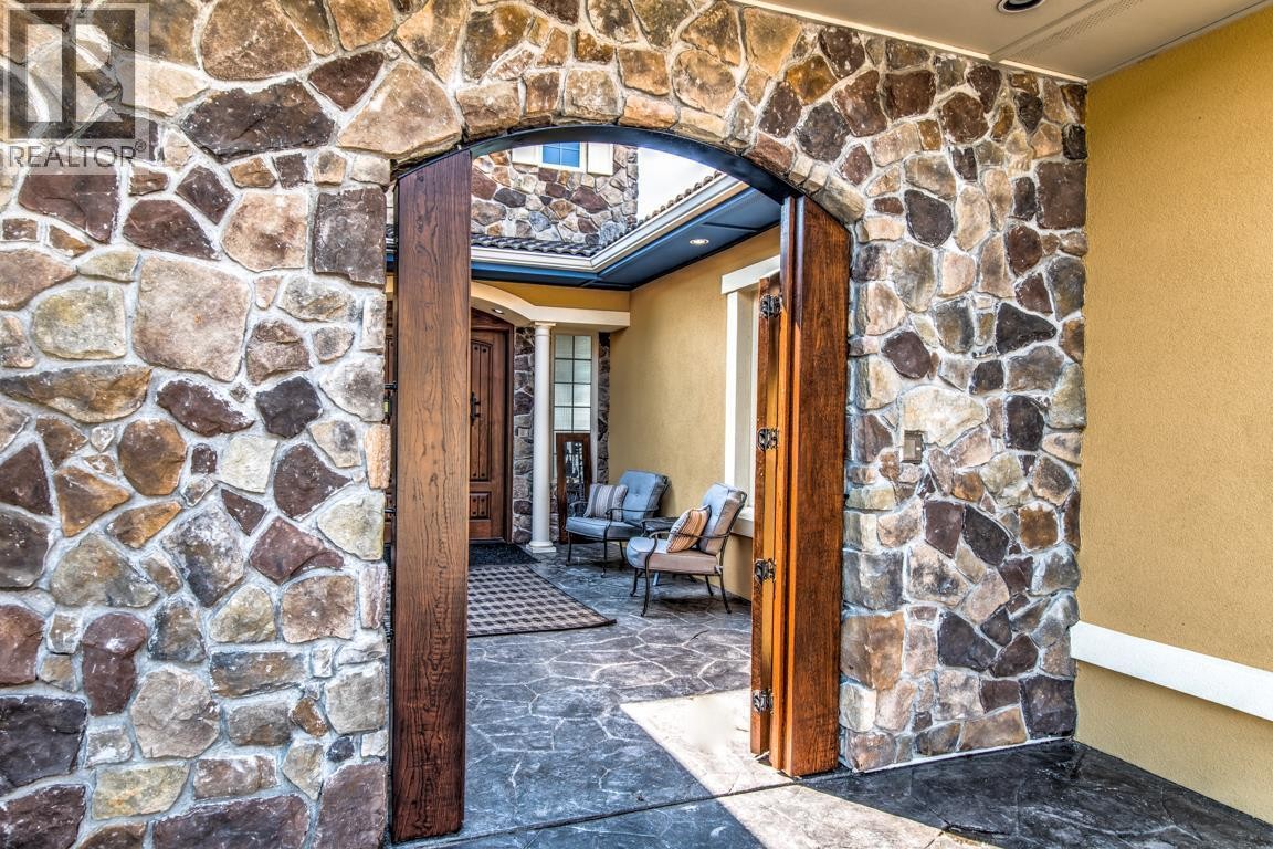 












304 Cordon Place

,
Vernon,




British Columbia
V1A1Z9

