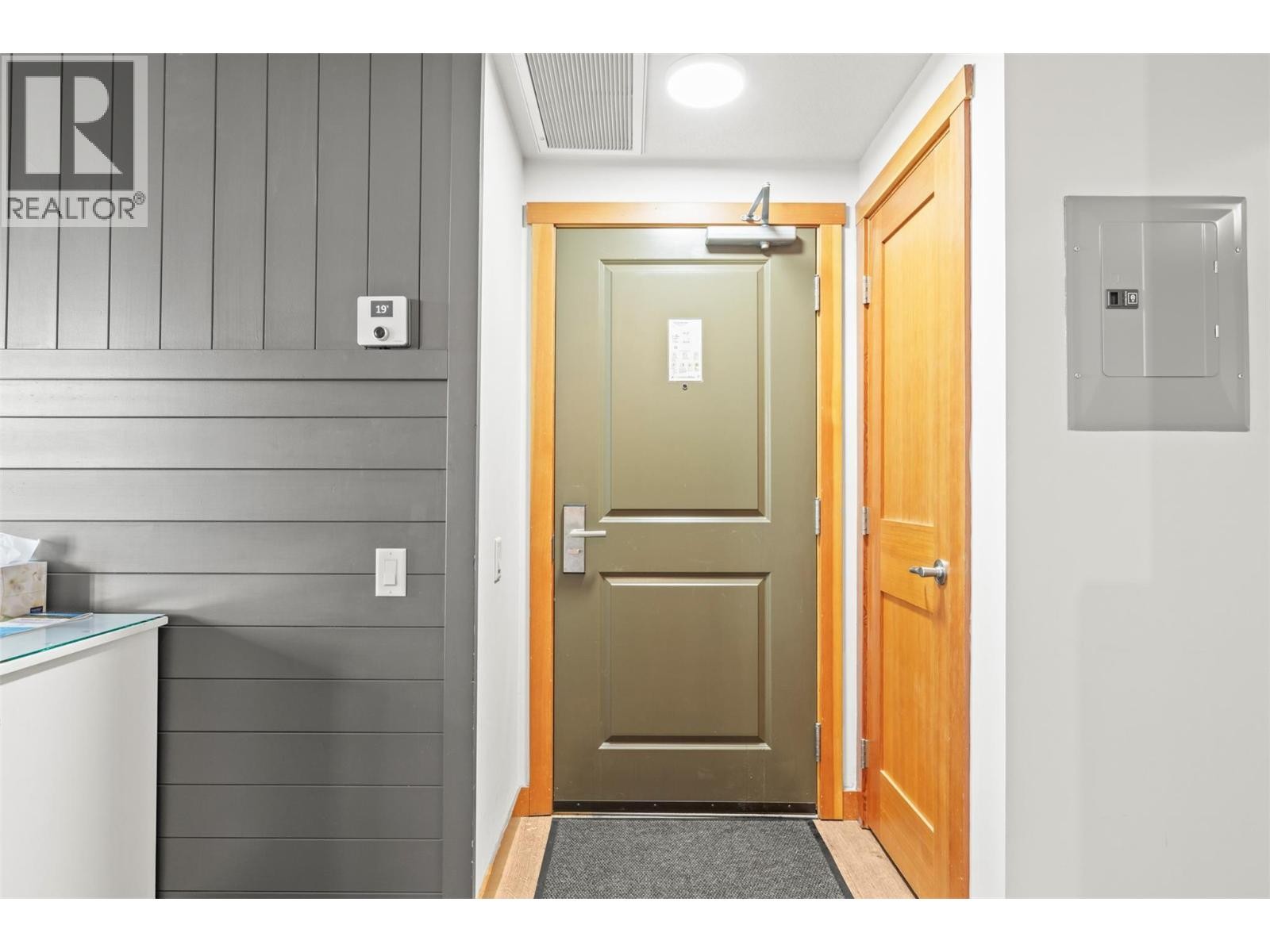 












105 Village Centre Court Unit# 321

,
Vernon,




British Columbia
V1H1T2

