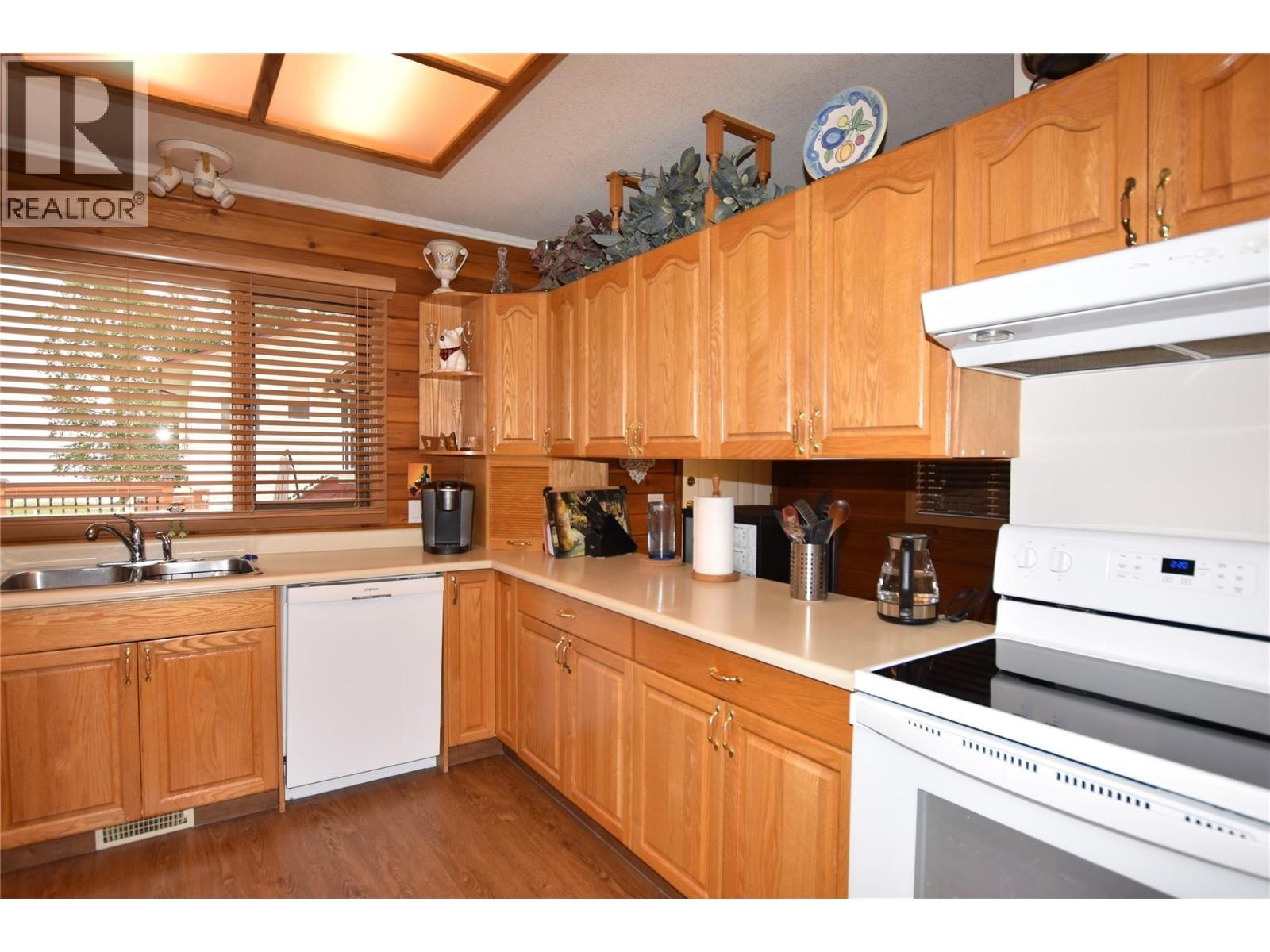 












65 Elk Street

,
Vernon,




British Columbia
V1H2A1

