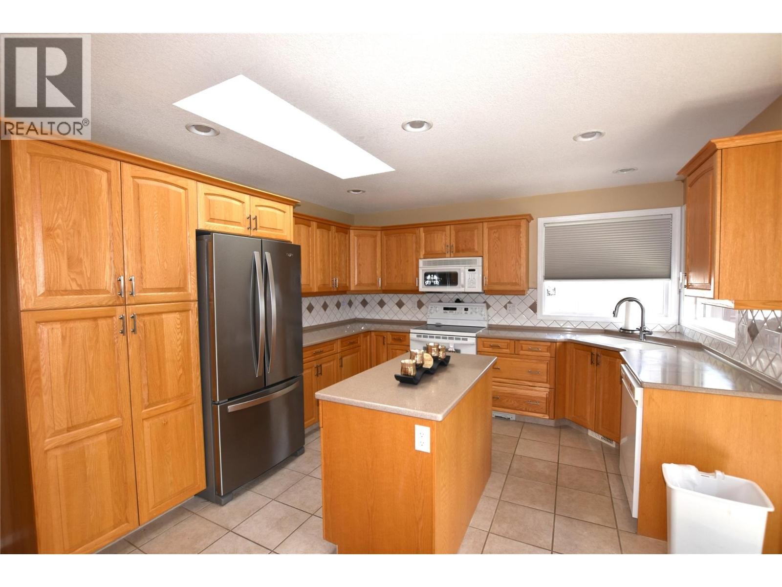 












649 Elk Street

,
Vernon,




British Columbia
V1H2A1

