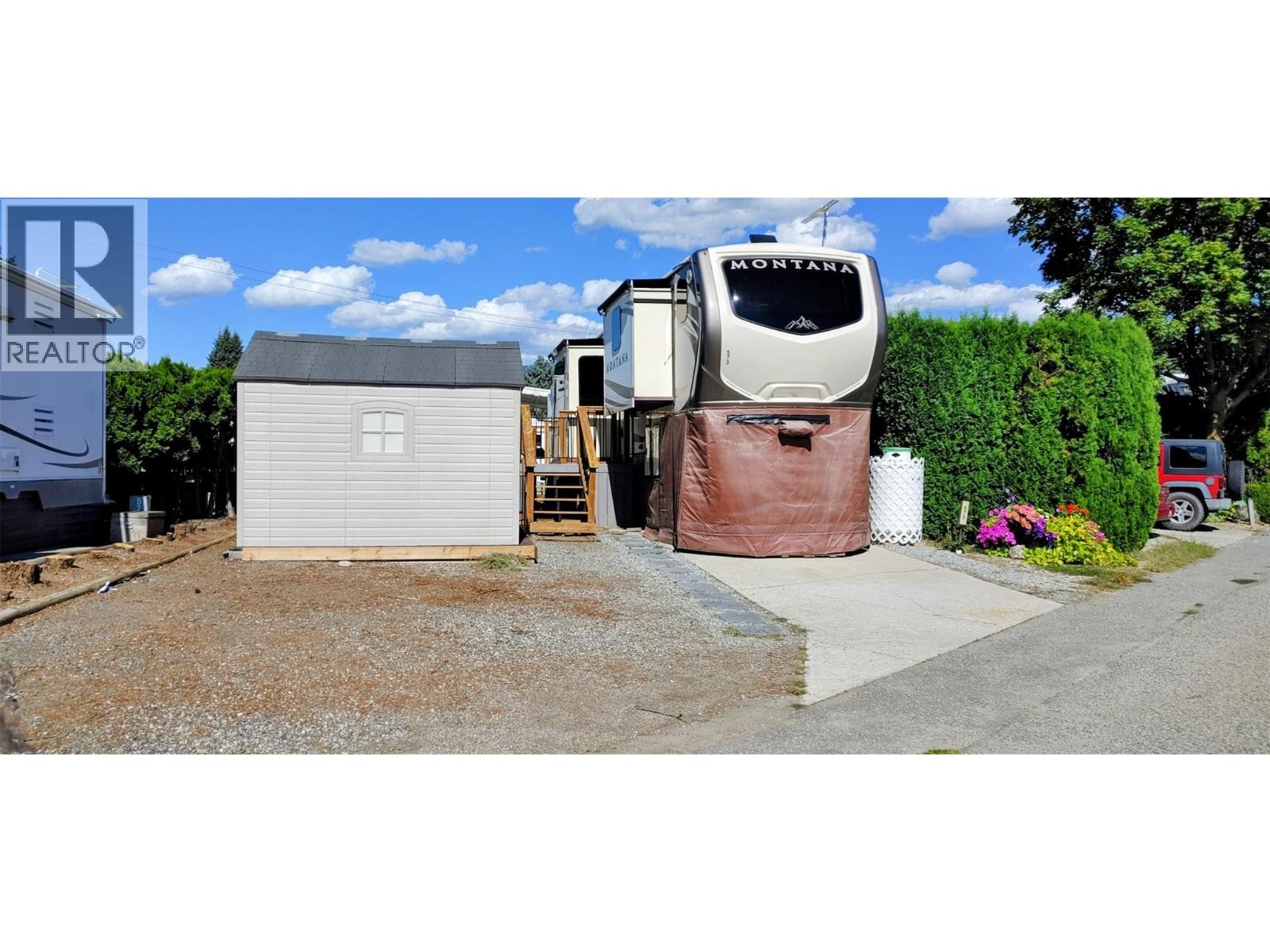 












415 Commonwealth Road Unit# 573

,
Kelowna,







British Columbia
V4V1P4

