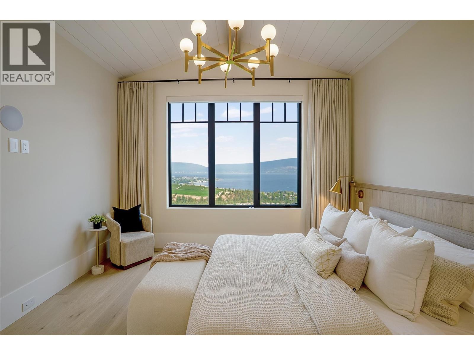 












4023 Sunstone Street

,
West Kelowna,




British Columbia
V4T2K6

