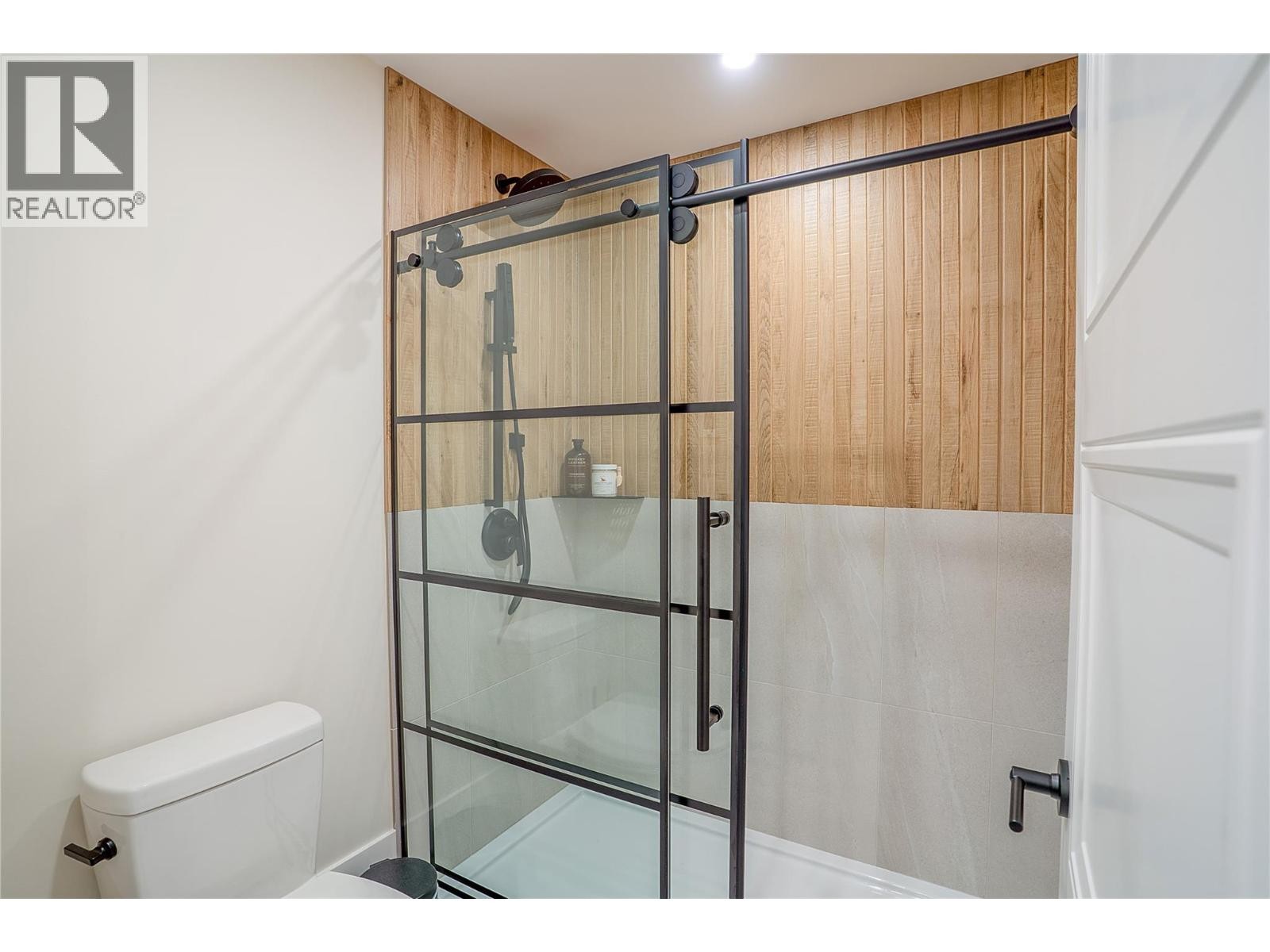 












4023 Sunstone Street

,
West Kelowna,




British Columbia
V4T2K6

