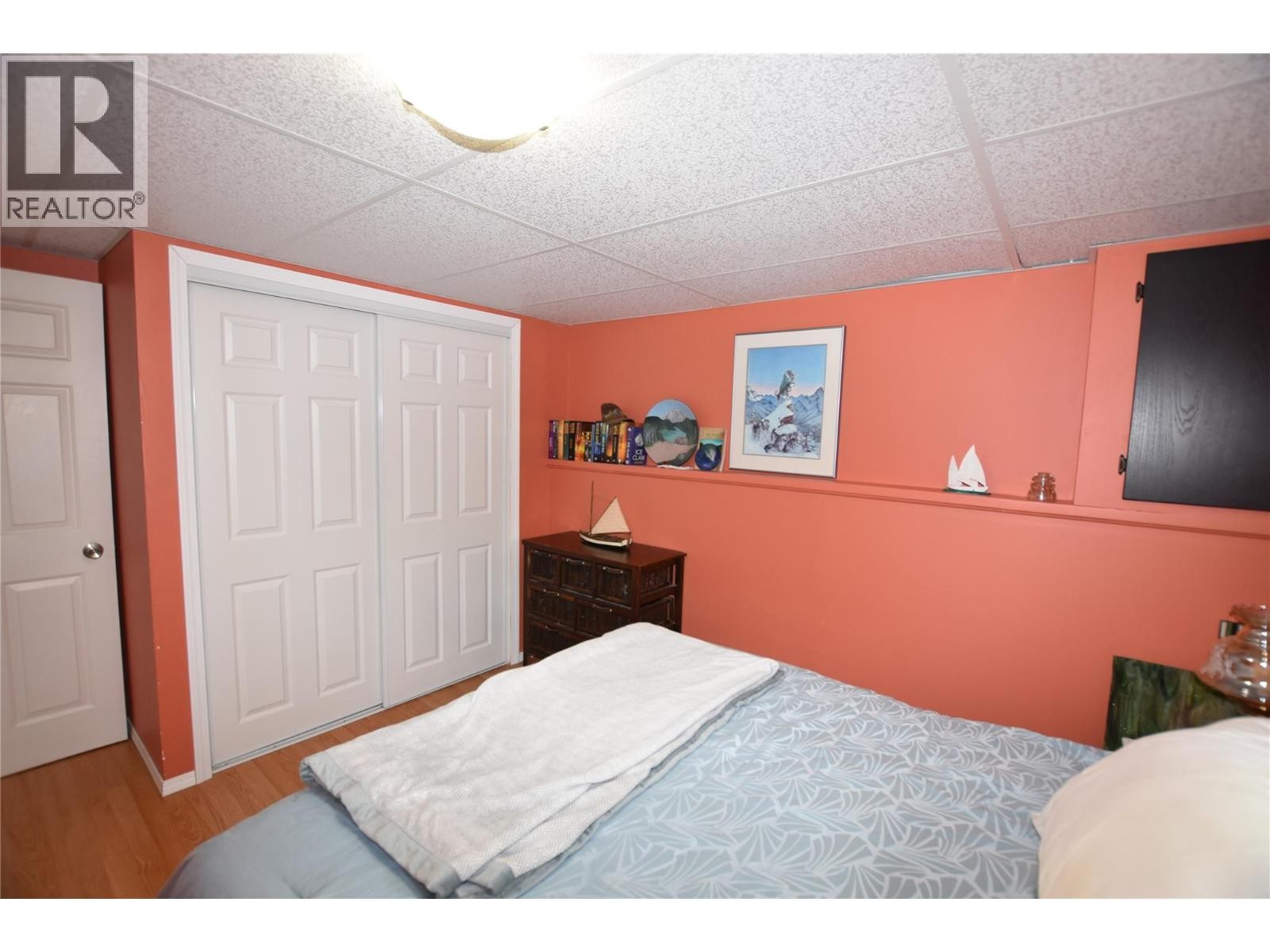 












415 Hummingbird Avenue

,
Vernon,




British Columbia
V1H2A1


