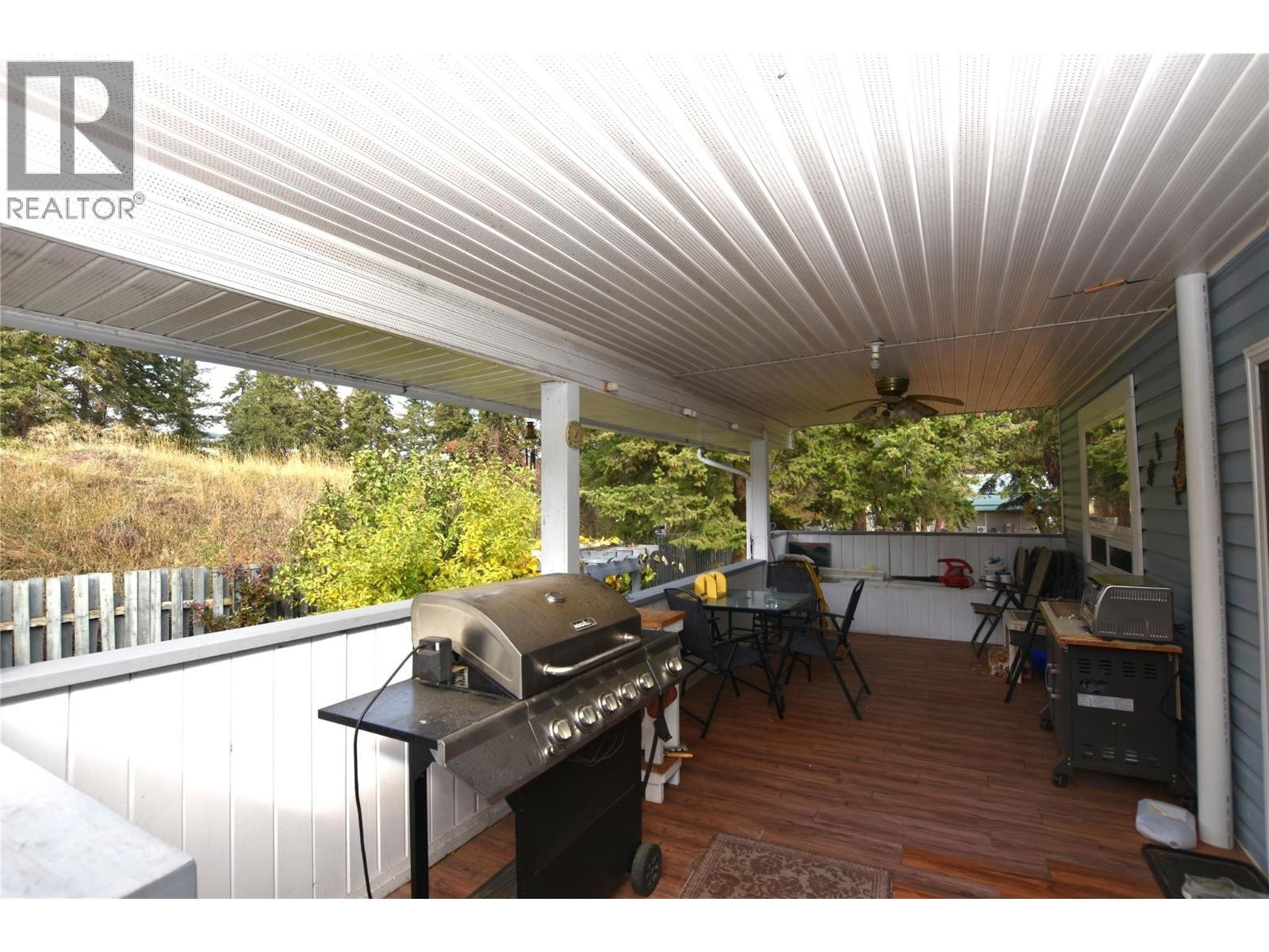 












415 Hummingbird Avenue

,
Vernon,




British Columbia
V1H2A1

