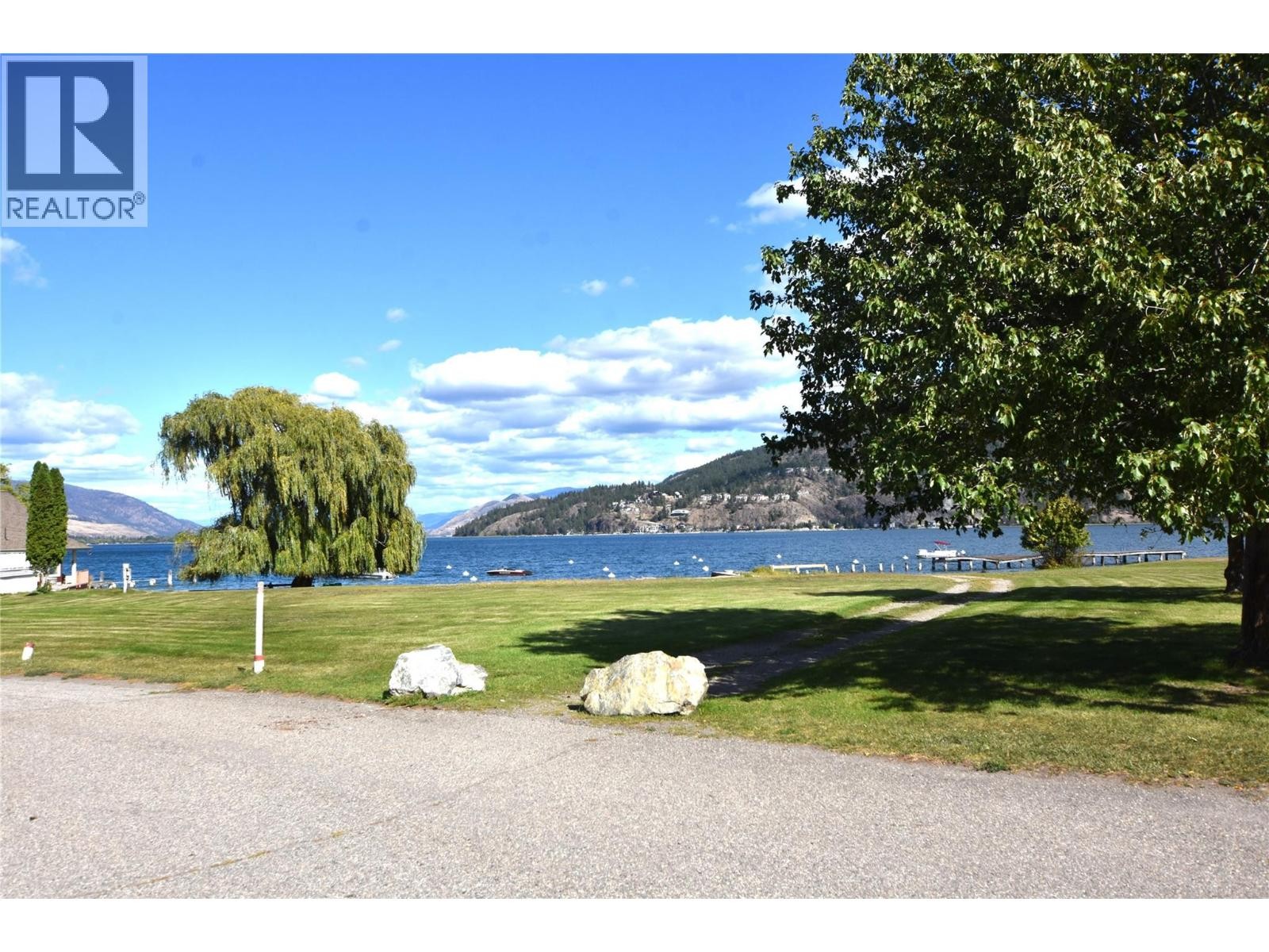 












415 Hummingbird Avenue

,
Vernon,




British Columbia
V1H2A1

