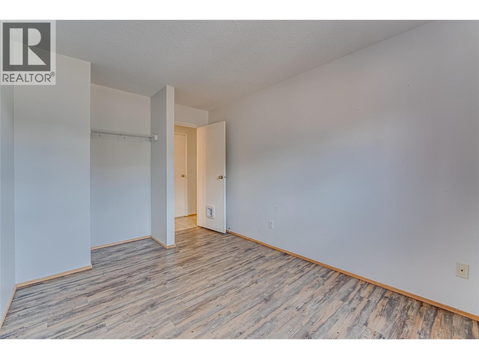












409 Main Street Unit# 206

,
Sicamous,




British Columbia
V0E2V0

