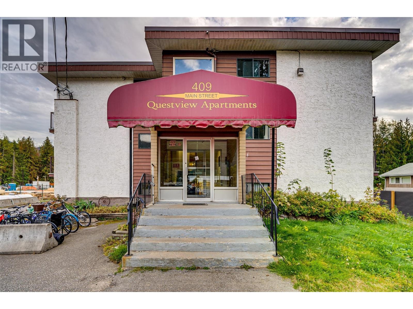












409 Main Street Unit# 206

,
Sicamous,




British Columbia
V0E2V0

