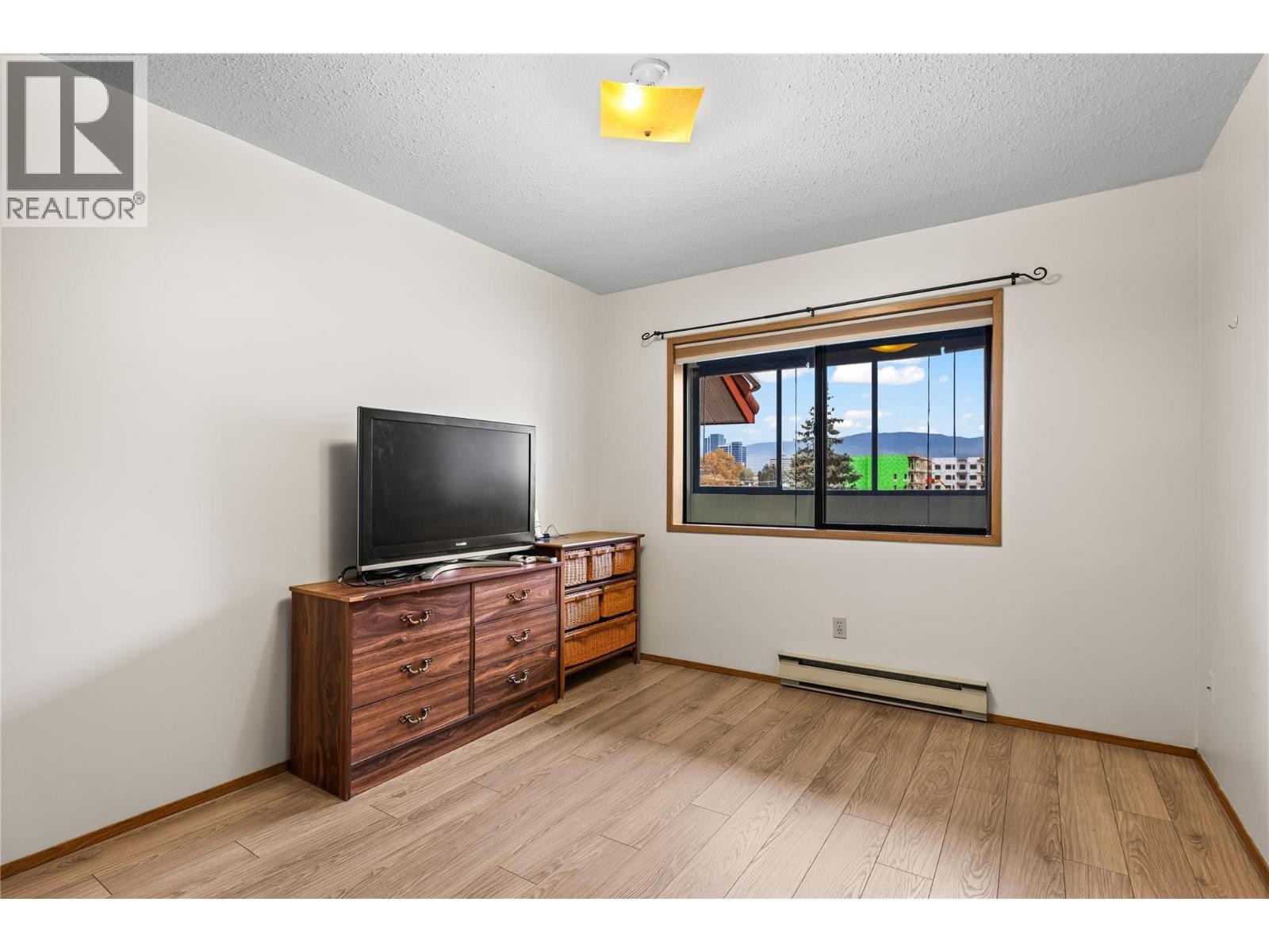 












2110 Hoy Street Unit# 306

,
Kelowna,




British Columbia
V1Y8T4

