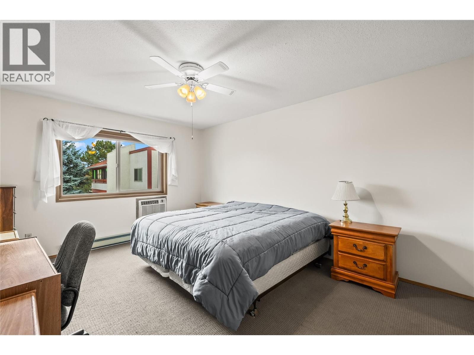 












2110 Hoy Street Unit# 306

,
Kelowna,




British Columbia
V1Y8T4

