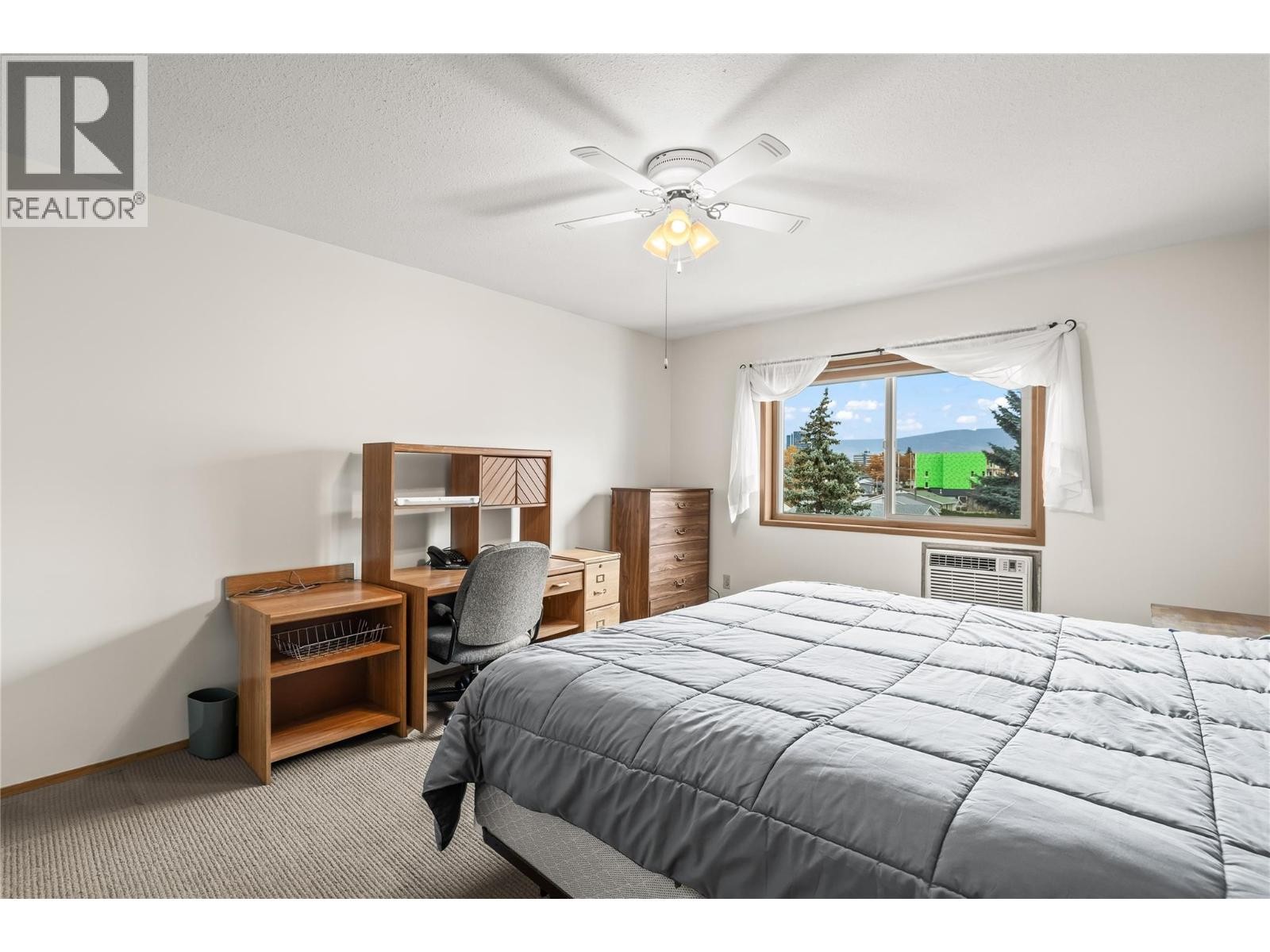 












2110 Hoy Street Unit# 306

,
Kelowna,




British Columbia
V1Y8T4

