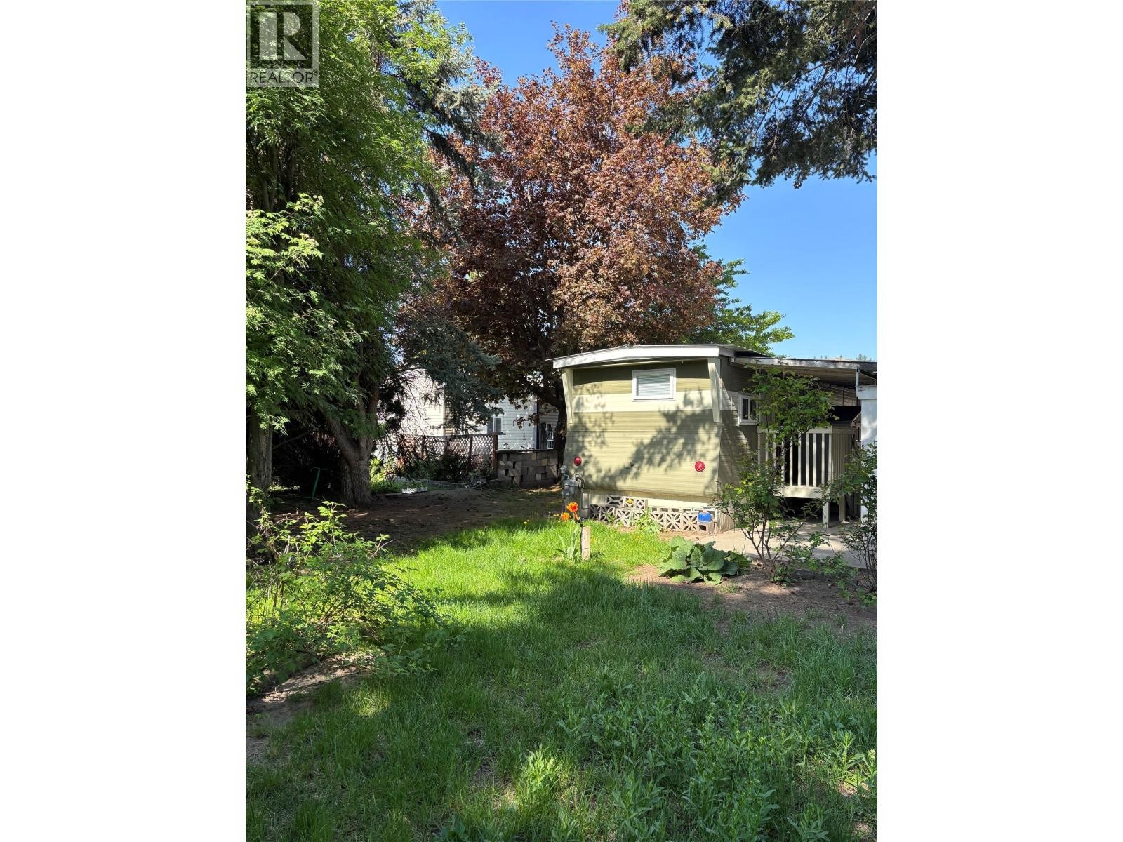 












1132 Findlay Road Unit# 4

,
Kelowna,




British Columbia
V1X5A8

