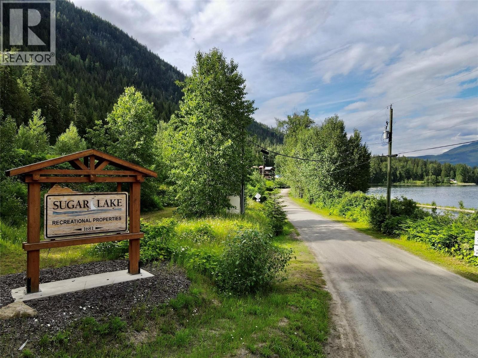 












1681 Sugar Lake Road Unit# 21

,
Cherryville,







British Columbia
V0E2G2

