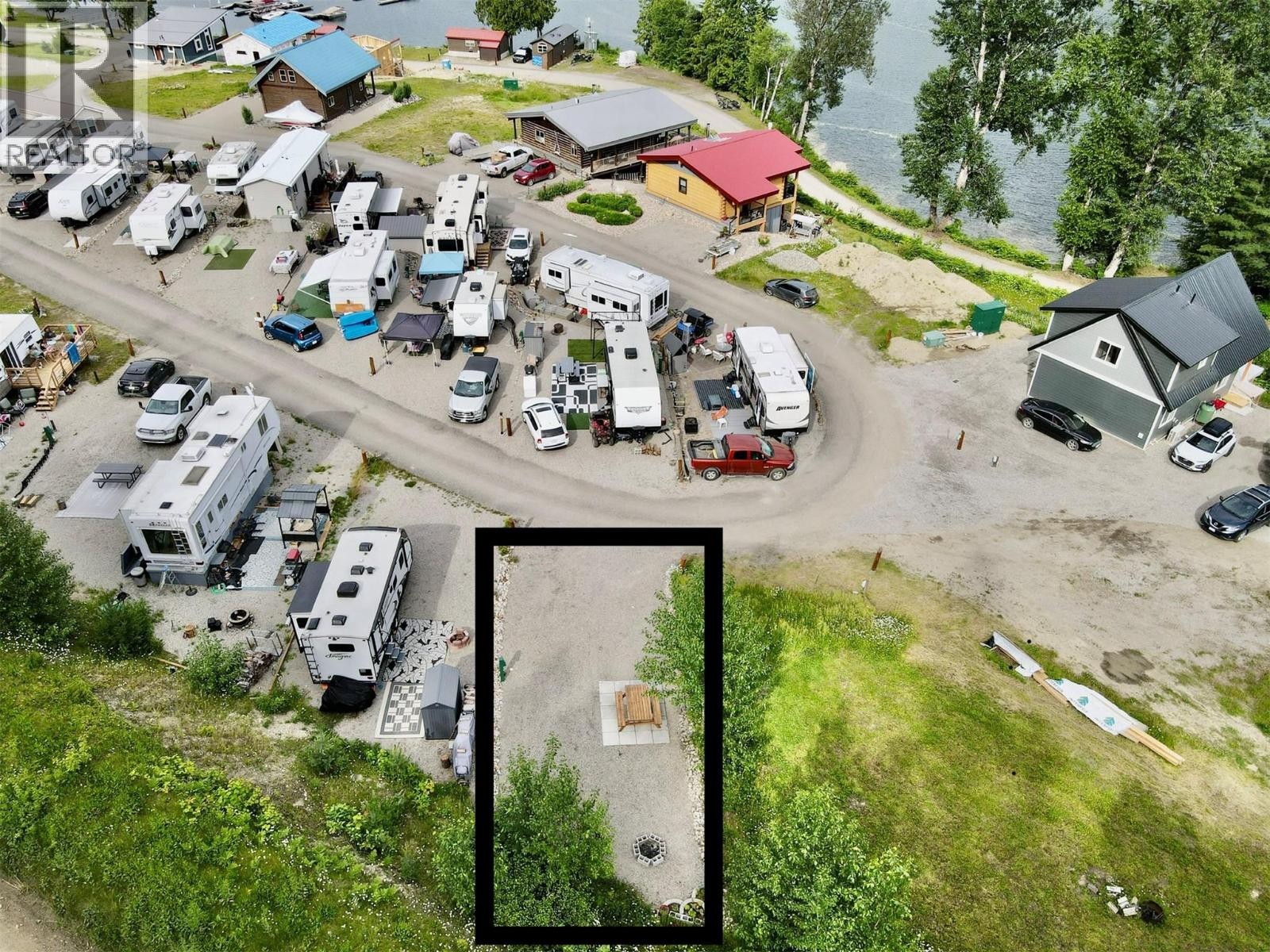 












1681 Sugar Lake Road Unit# 21

,
Cherryville,







British Columbia
V0E2G2

