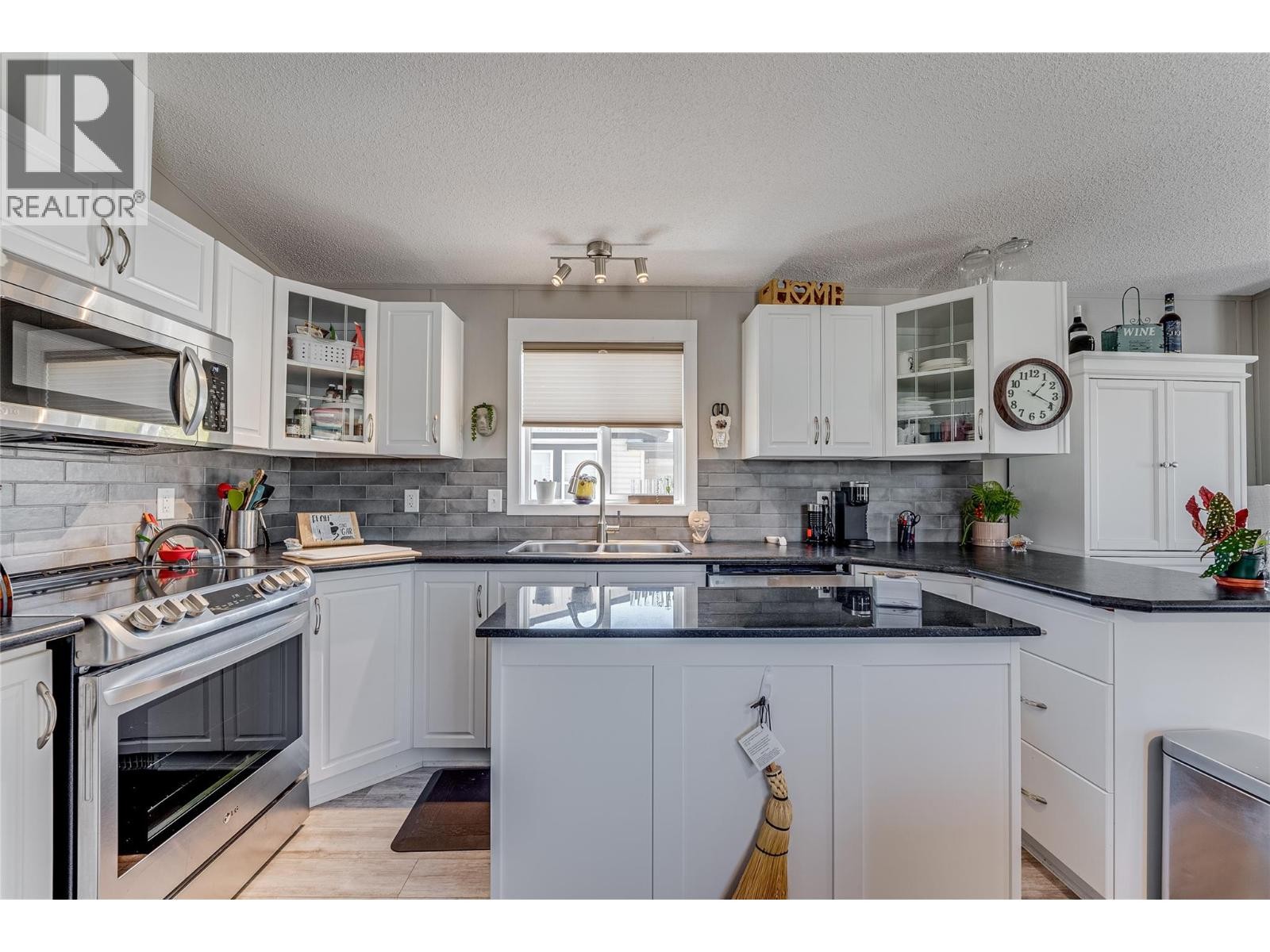 












12560 Westside Road Unit# 81

,
Vernon,




British Columbia
V1H1S9

