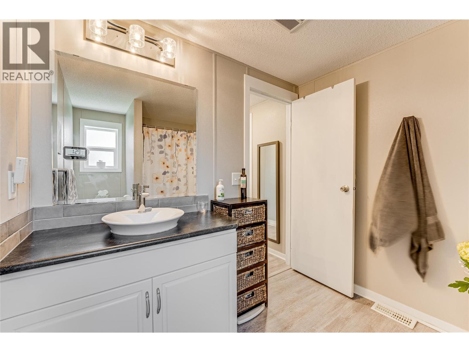 












12560 Westside Road Unit# 81

,
Vernon,




British Columbia
V1H1S9

