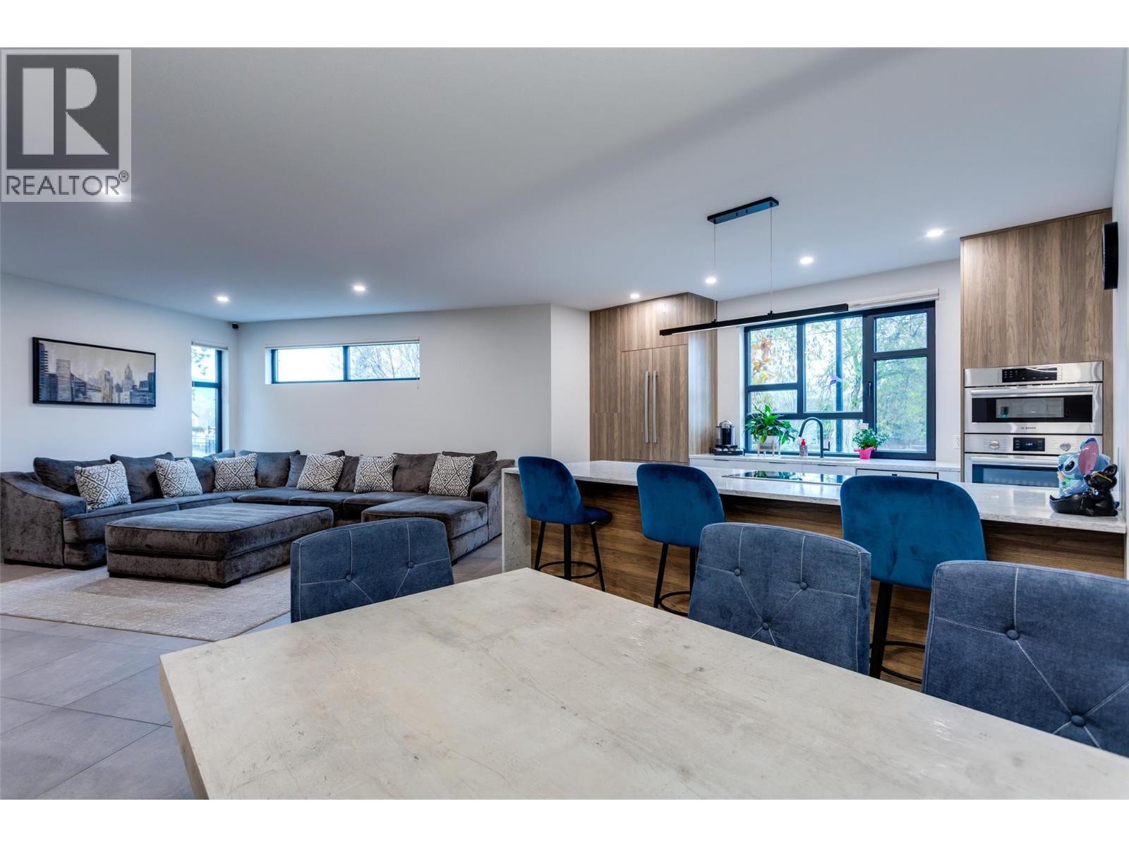 












525 McClure Road Unit# 9

,
Kelowna,




British Columbia
V1W1K9

