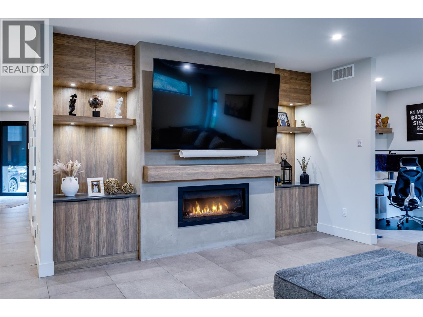 












525 McClure Road Unit# 9

,
Kelowna,




British Columbia
V1W1K9

