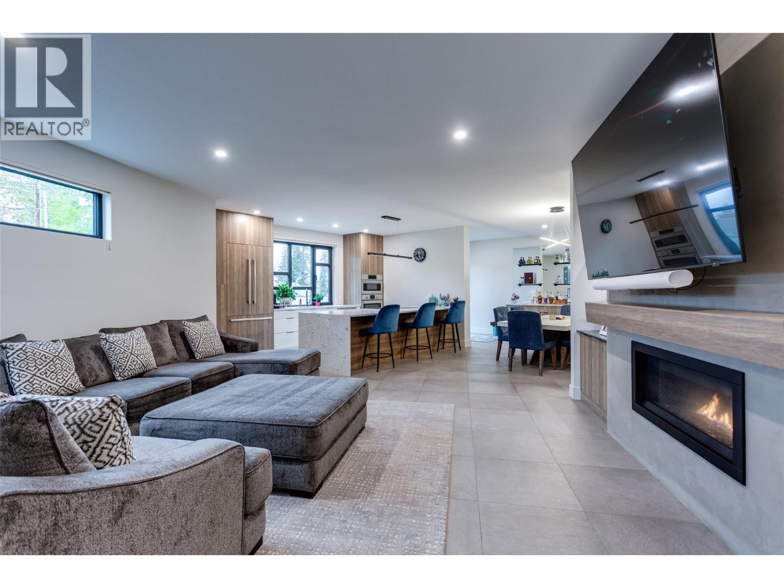 












525 McClure Road Unit# 9

,
Kelowna,




British Columbia
V1W1K9

