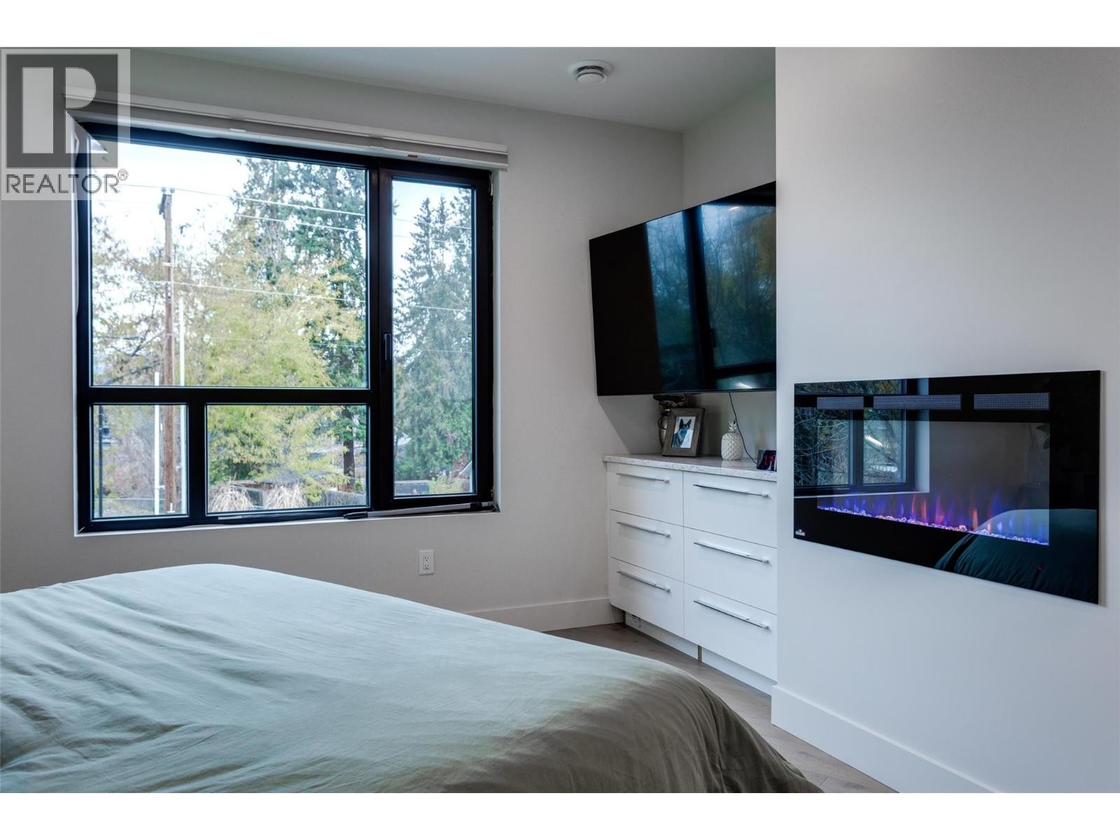 












525 McClure Road Unit# 9

,
Kelowna,




British Columbia
V1W1K9

