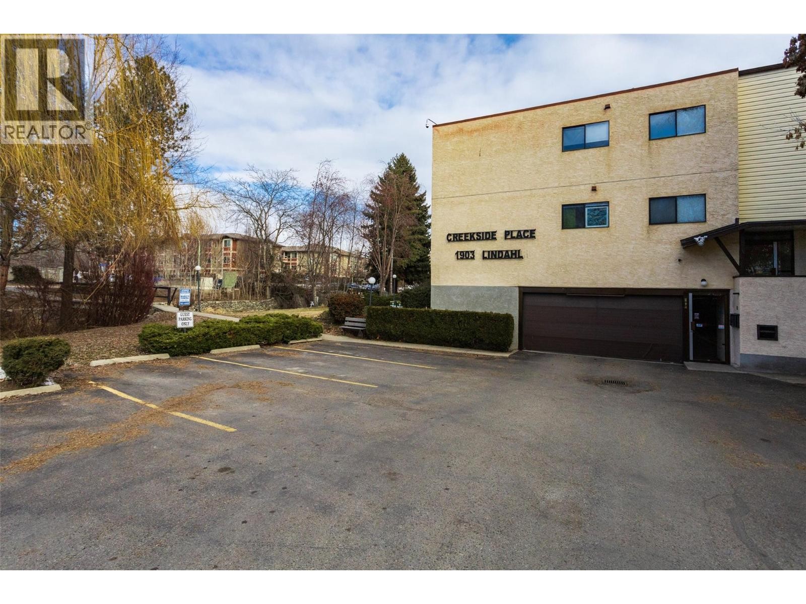 












1903 Lindahl Street Unit# 103 Lot# 3

,
Kelowna,




British Columbia
V1Y3Z6

