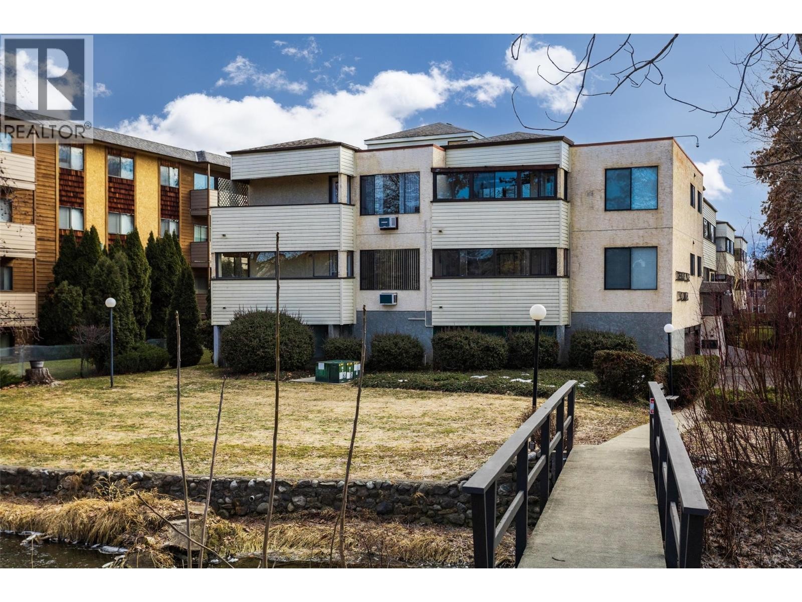 












1903 Lindahl Street Unit# 103 Lot# 3

,
Kelowna,




British Columbia
V1Y3Z6

