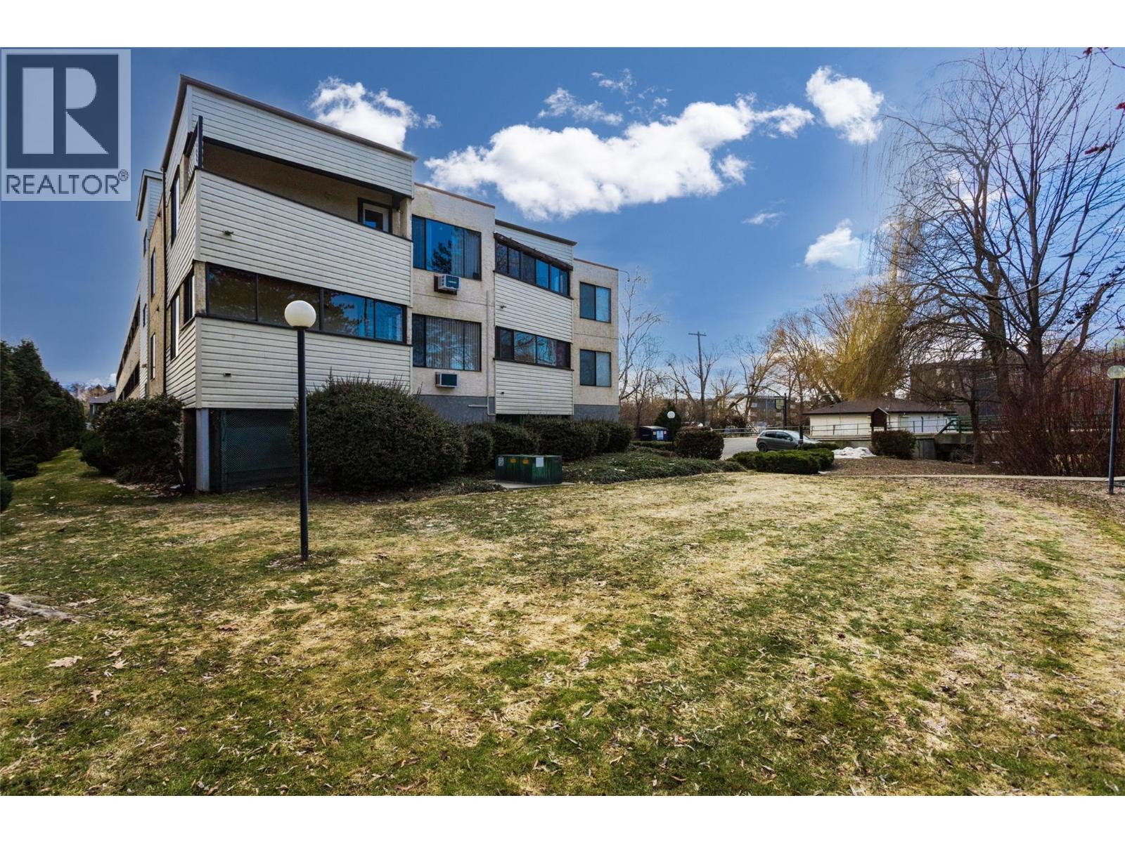 












1903 Lindahl Street Unit# 103 Lot# 3

,
Kelowna,




British Columbia
V1Y3Z6

