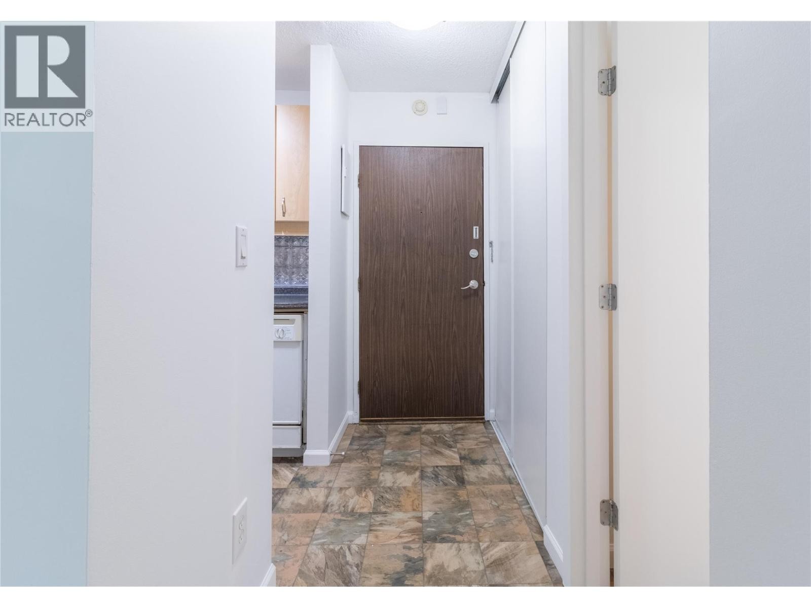 












445 All Star Court Unit# 106

,
Kelowna,




British Columbia
V1X5N7

